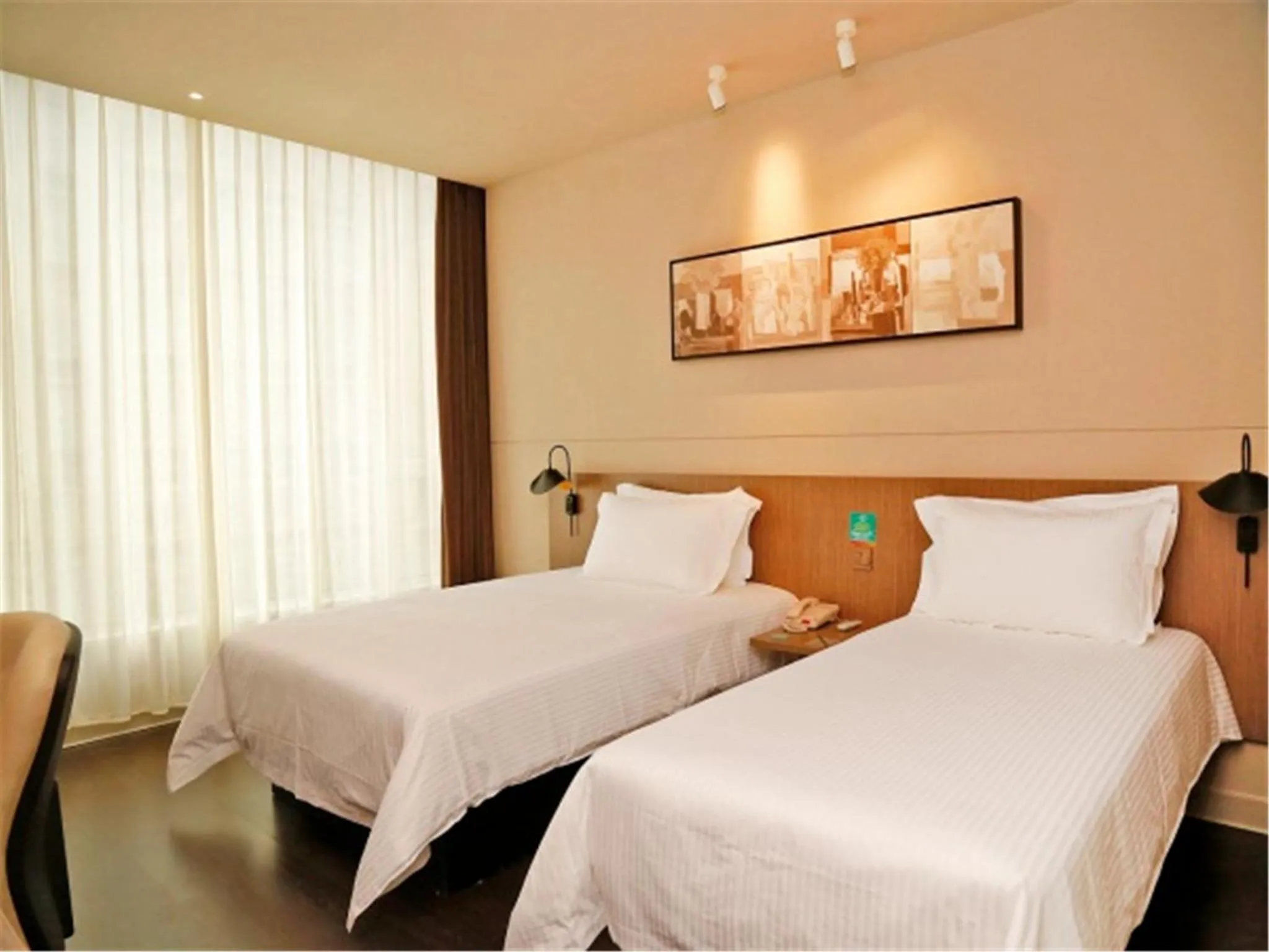 Bedroom, Bed in Jinjiang Inn Selected Shenzhen Huanggang Port Huangcheng Plaza