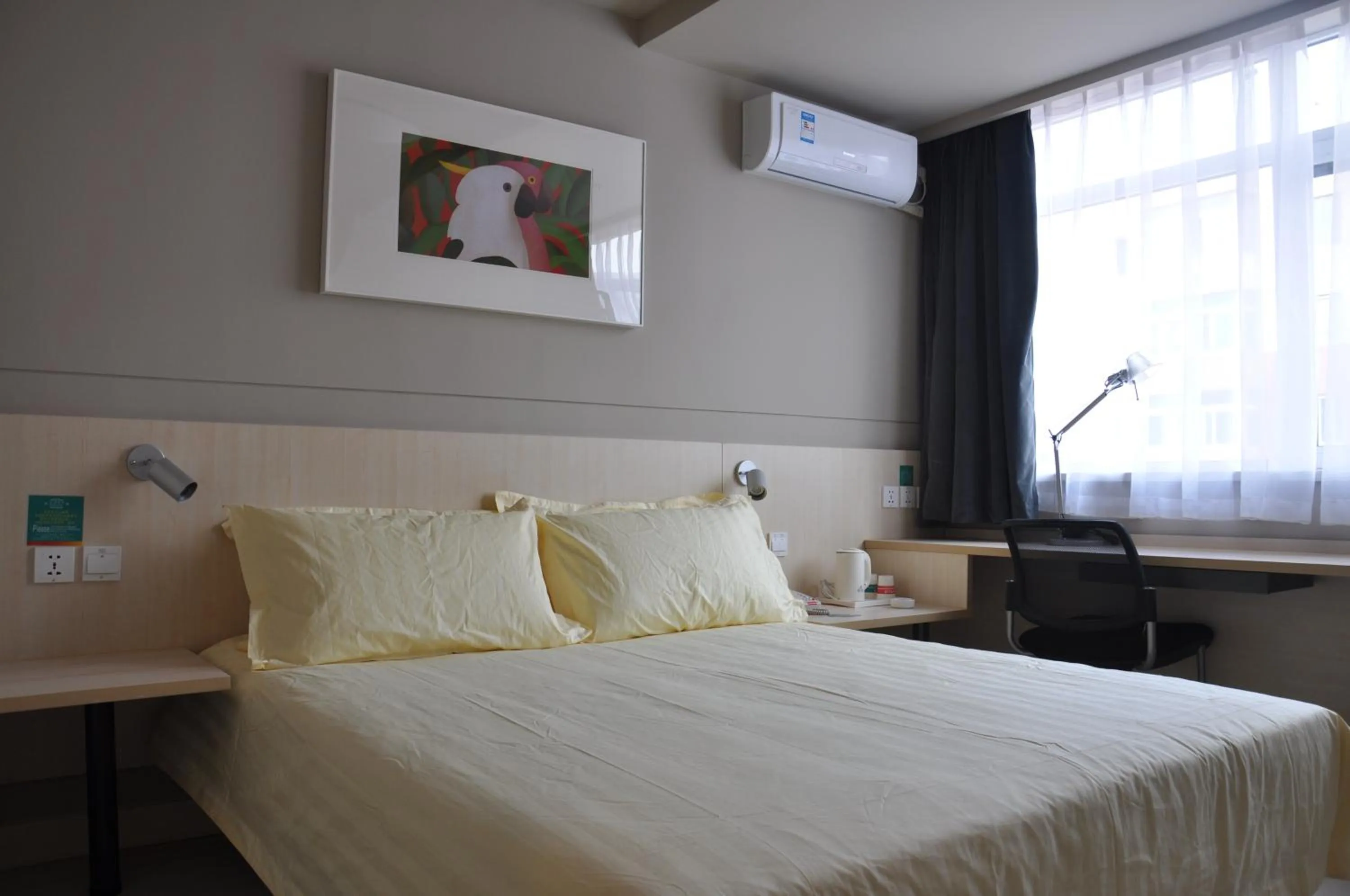 Bedroom, Bed in Jinjiang Inn Shenyang International Exhibition Center Sujiatun Railway Station