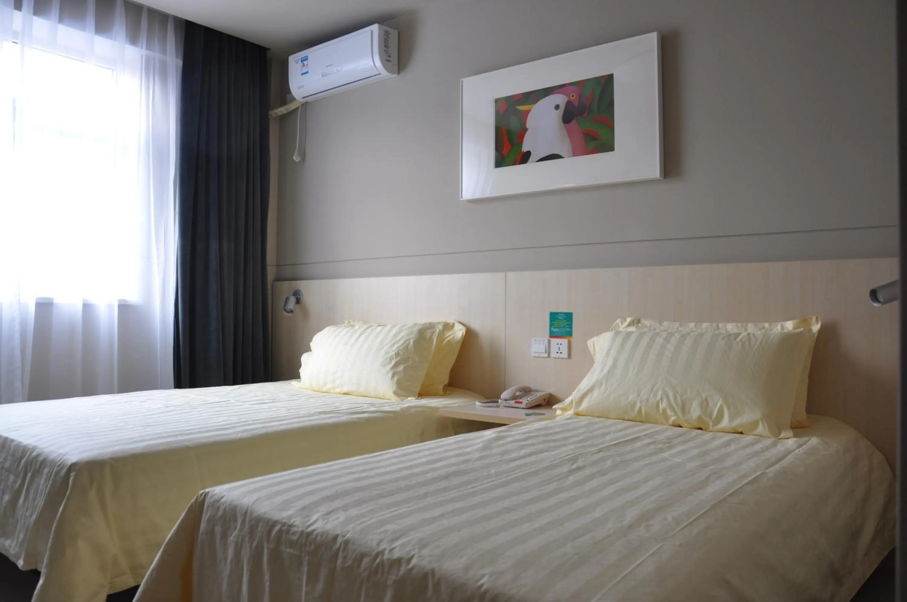 Bedroom, Bed in Jinjiang Inn Shenyang International Exhibition Center Sujiatun Railway Station