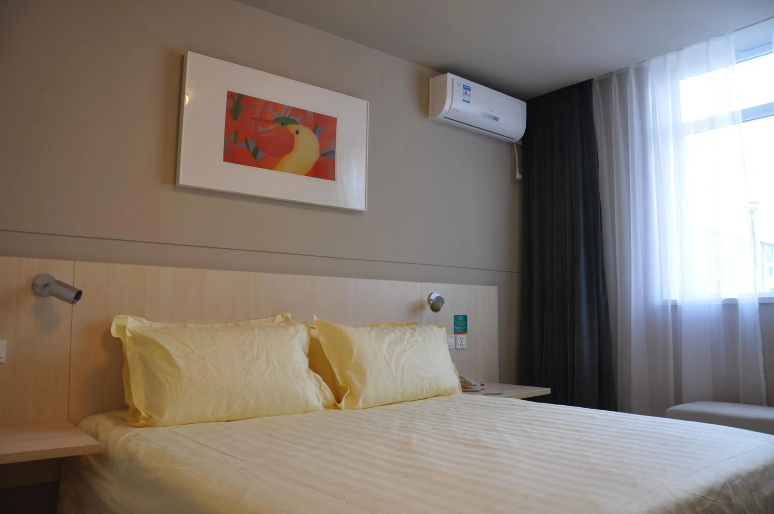 Bedroom, Bed in Jinjiang Inn Shenyang International Exhibition Center Sujiatun Railway Station