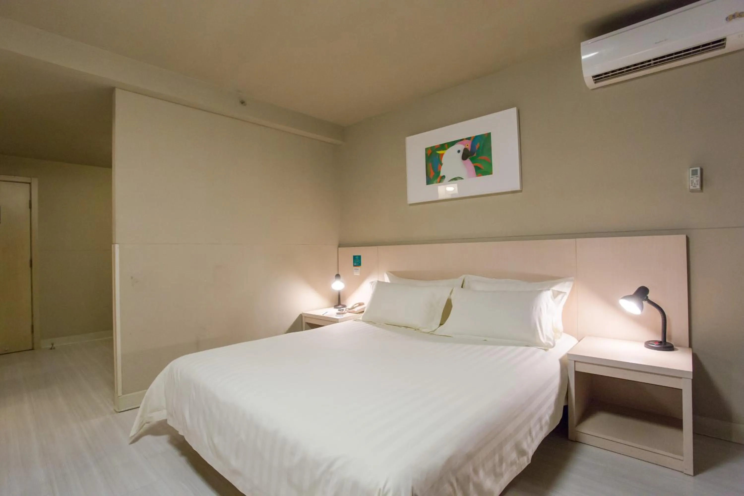 Bedroom in Jinjiang Inn Beijing Olympics Park