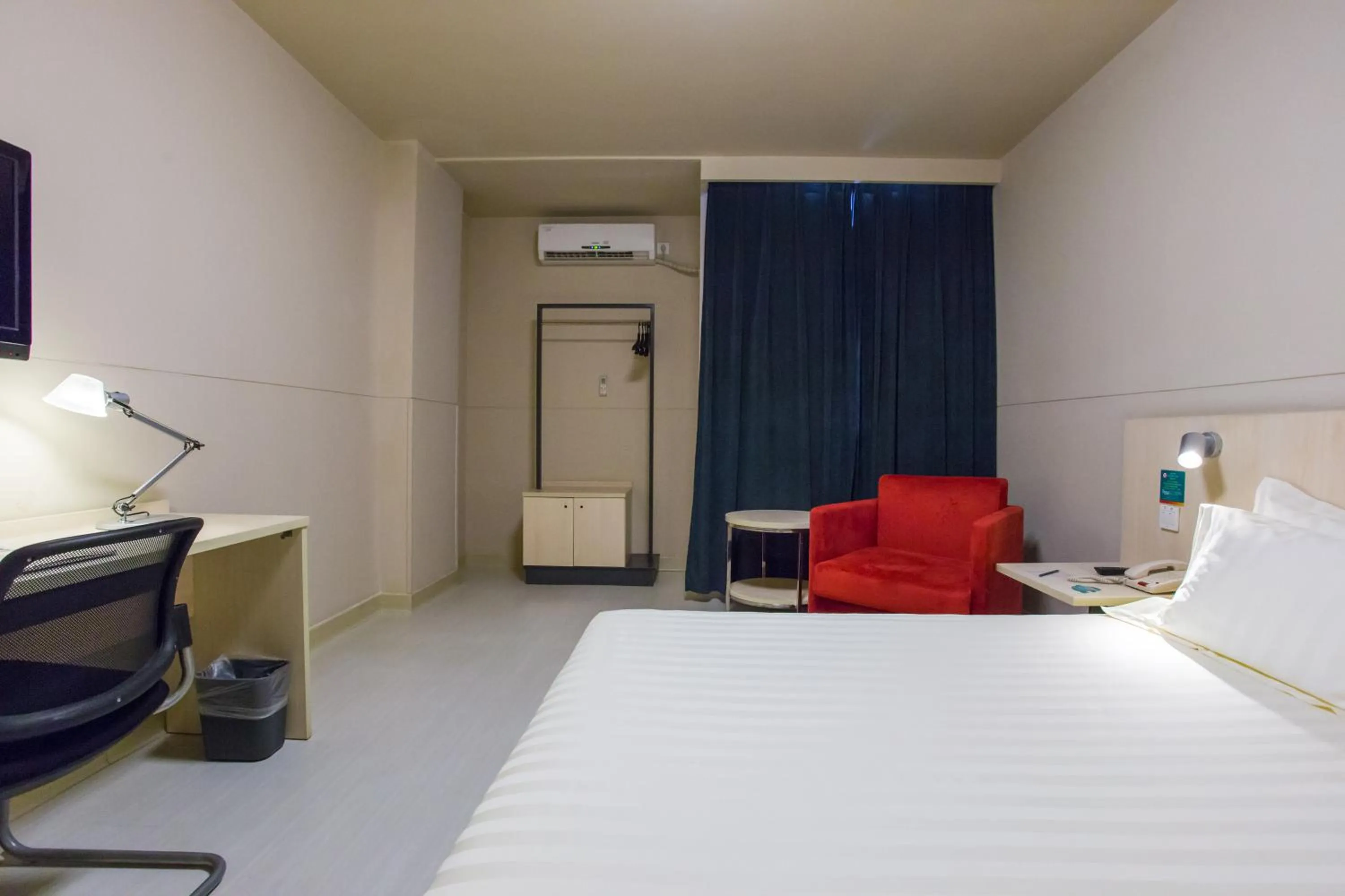 Photo of the whole room in Jinjiang Inn Tianjin South Station