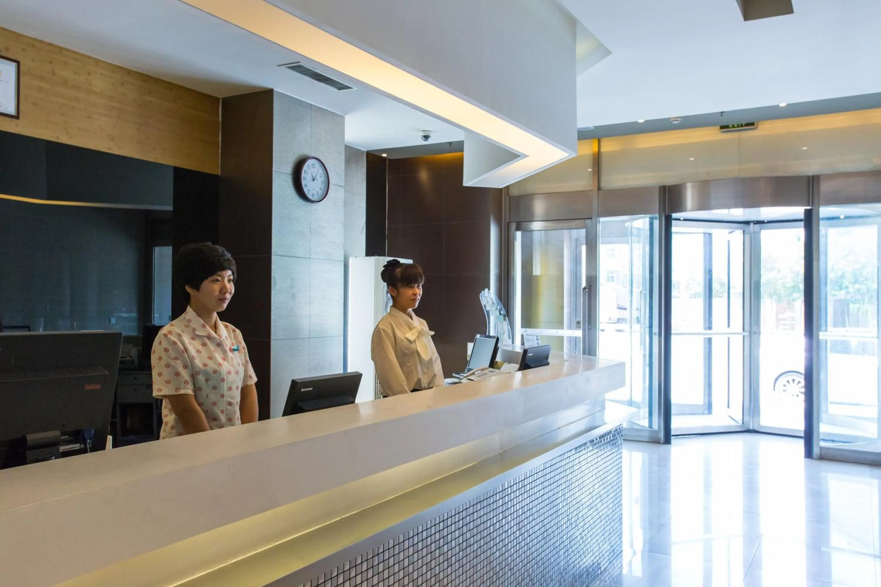 Lobby or reception in Jinjiang Inn Tianjin South Station