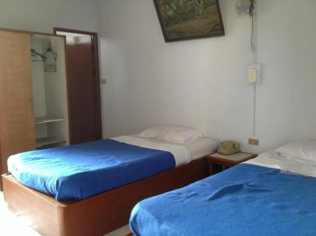 Economy Double or Twin Room with Fan in Hotel O Top North Guesthouse
