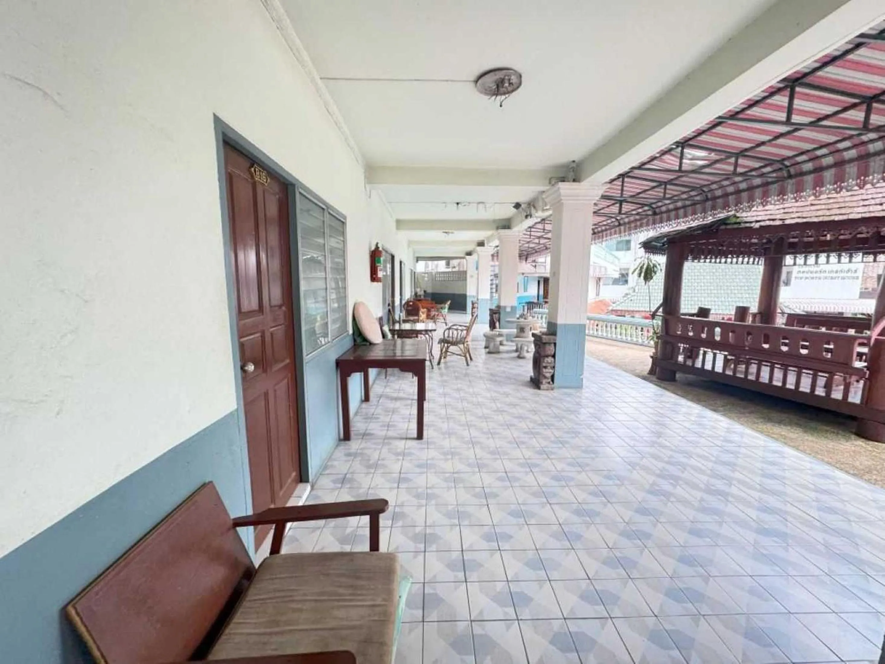 Seating area in Hotel O Top North Guesthouse