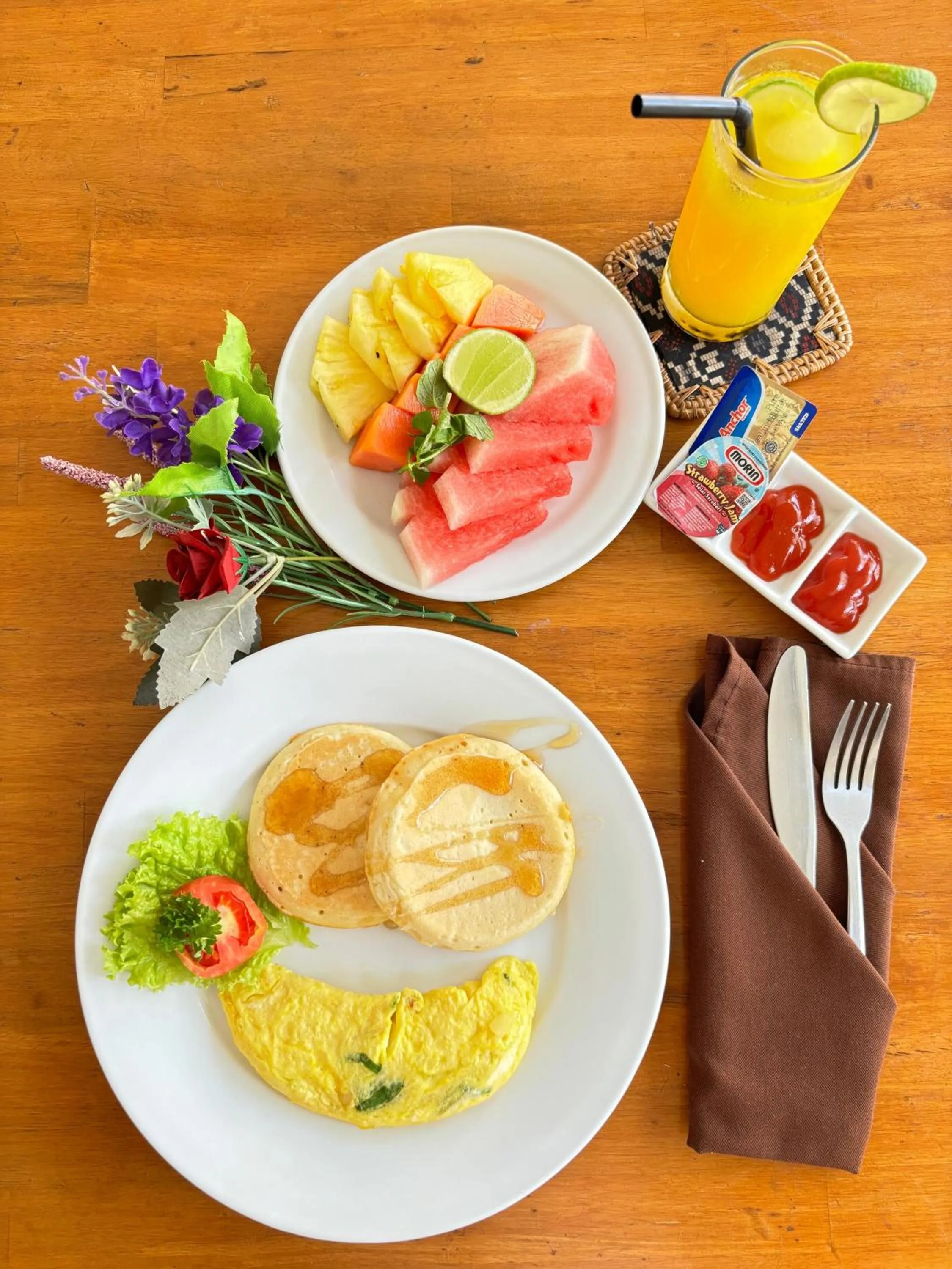 Food and drinks in Kubu Manggala Villas Seminyak