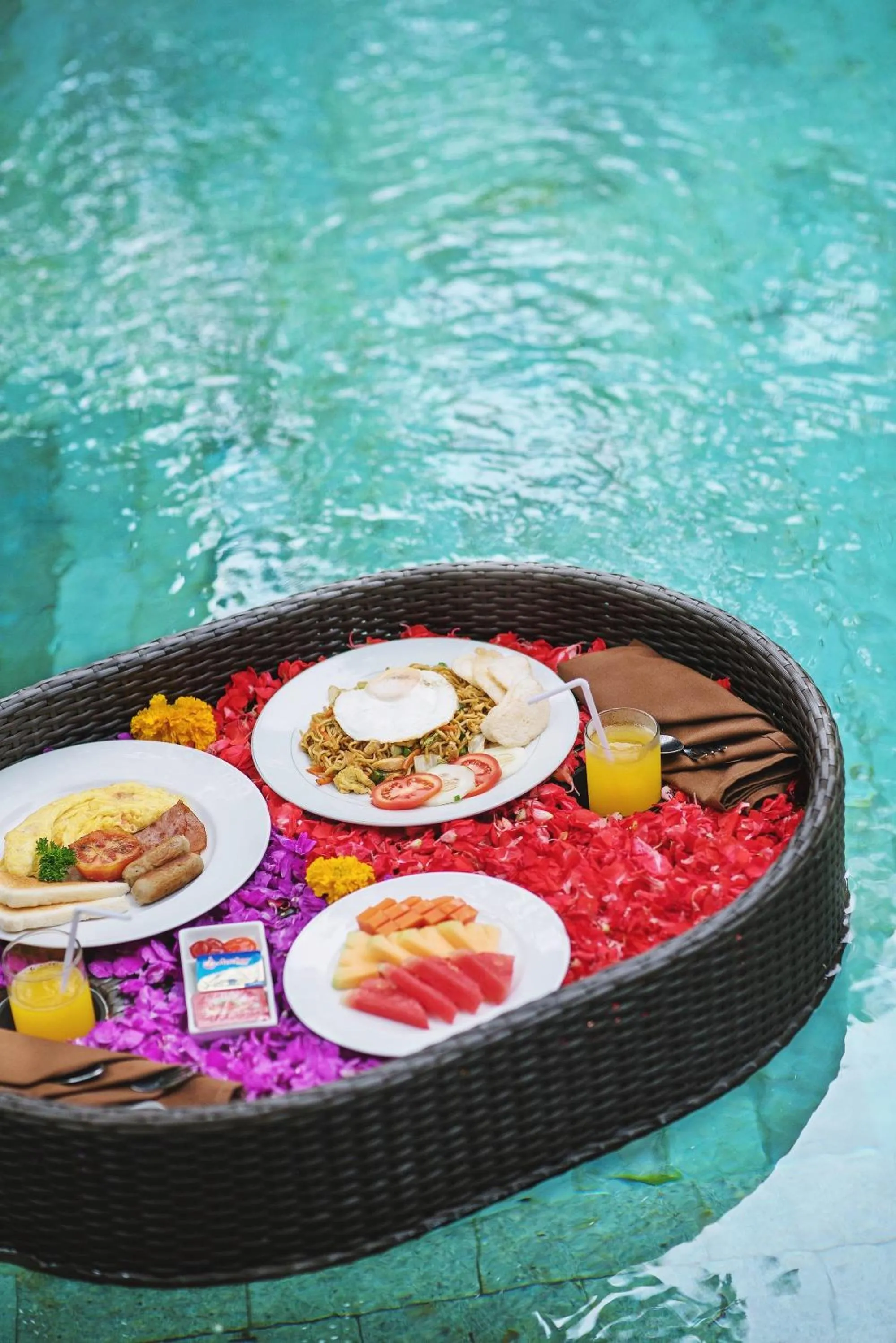 Food and drinks in Kubu Manggala Villas Seminyak