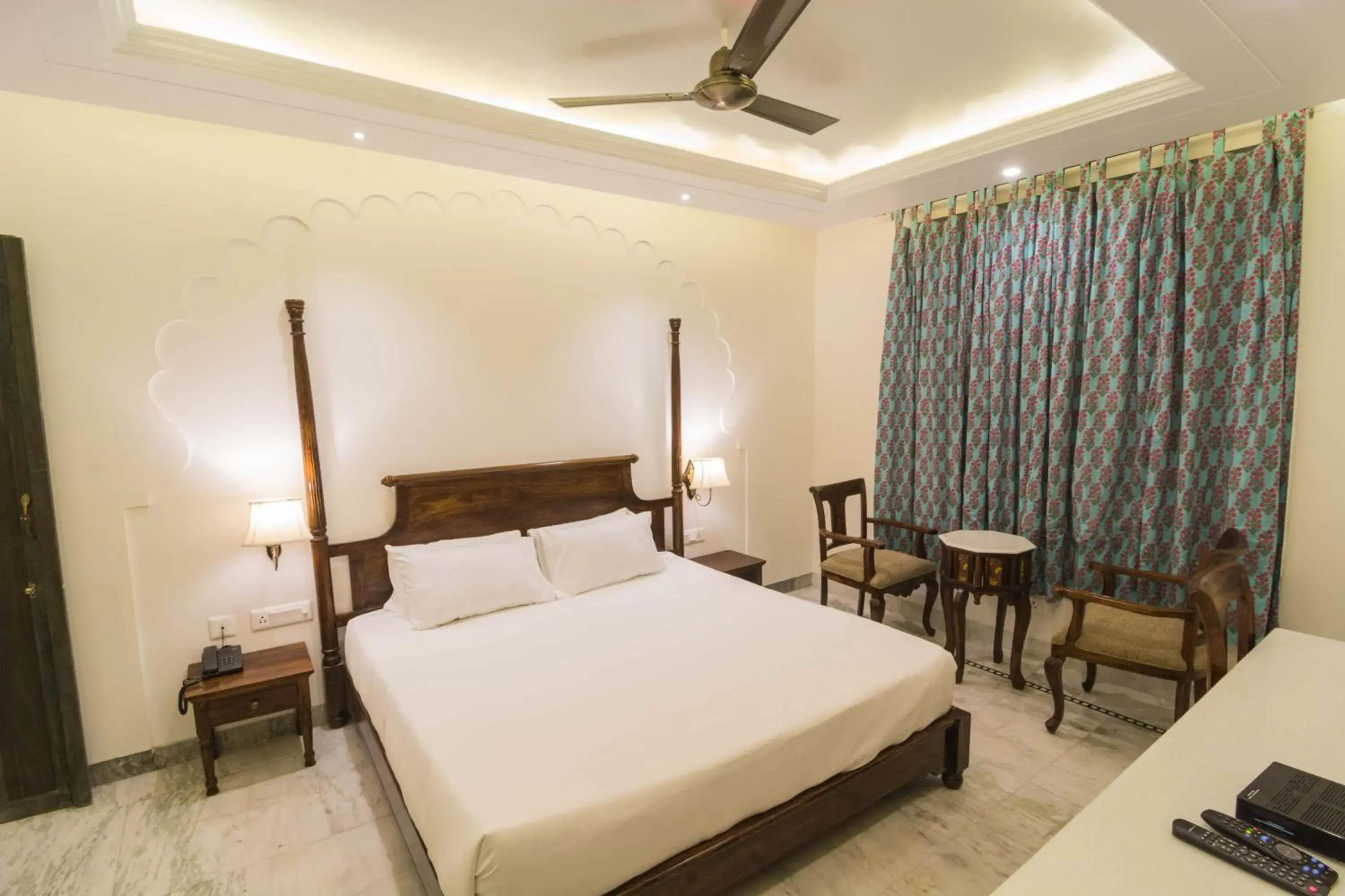 Deluxe Double Room in Pandya Niwas Deluxe Double Room in Pandya Niwas