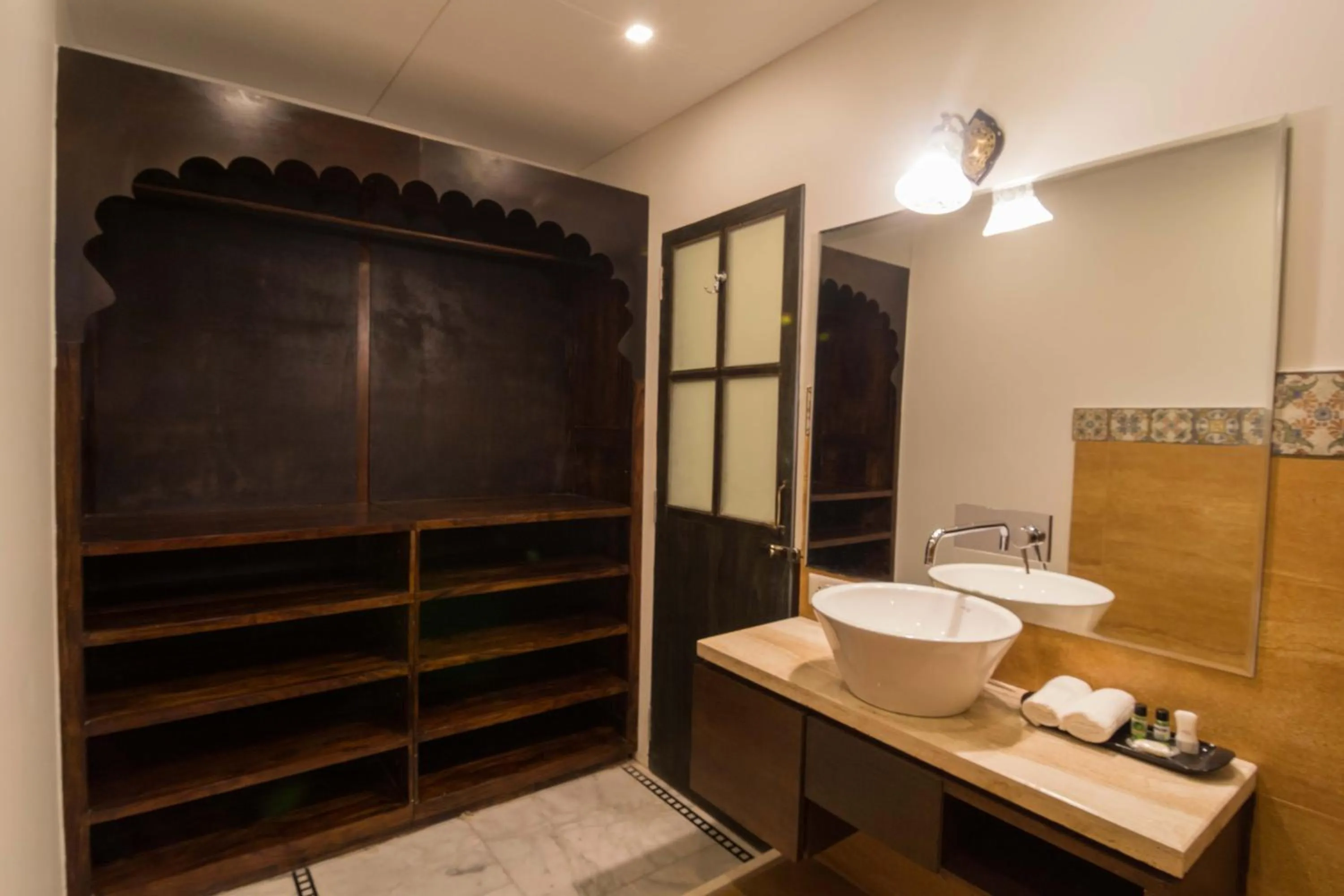 Breakfast in Pandya Niwas