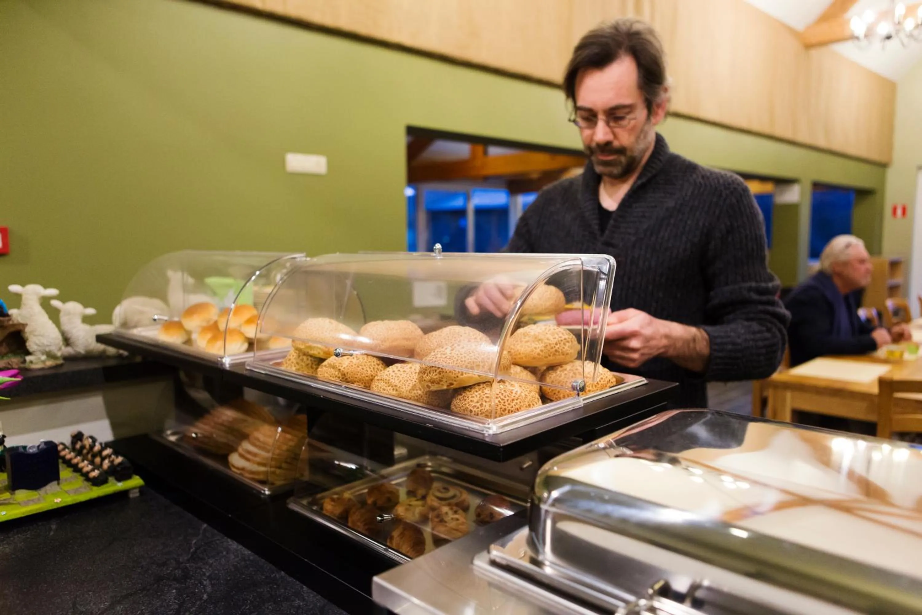 Buffet breakfast in Hoevehotel Ronse