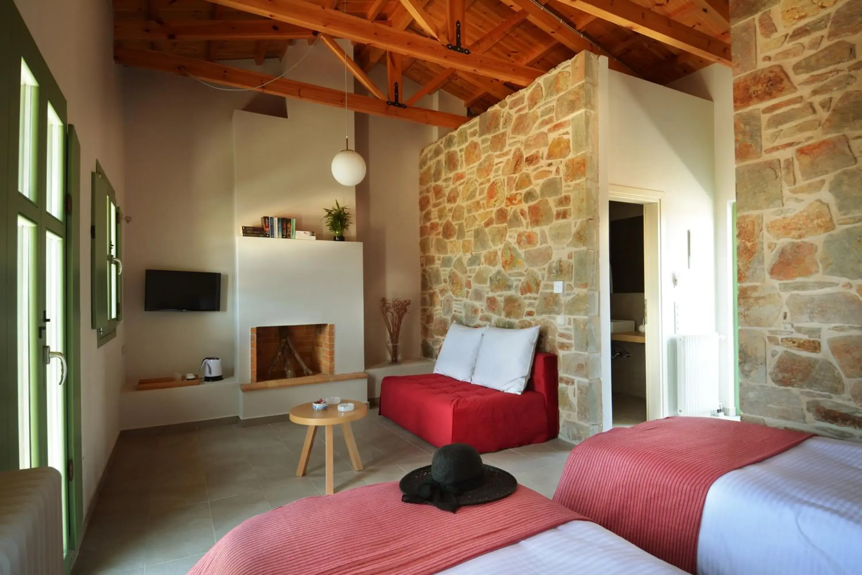 Deluxe Double or Twin Room with Mountain View in Foresta in Medias Mores Deluxe Double or Twin Room with Mountain View in Foresta in Medias Mores