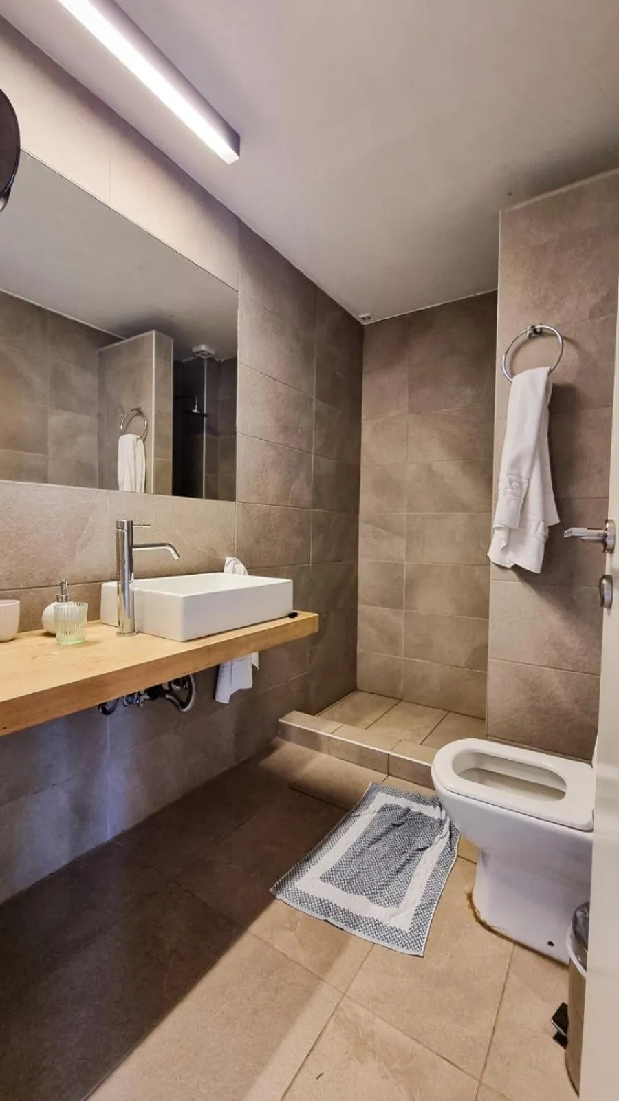 Bathroom in Foresta in Medias Mores