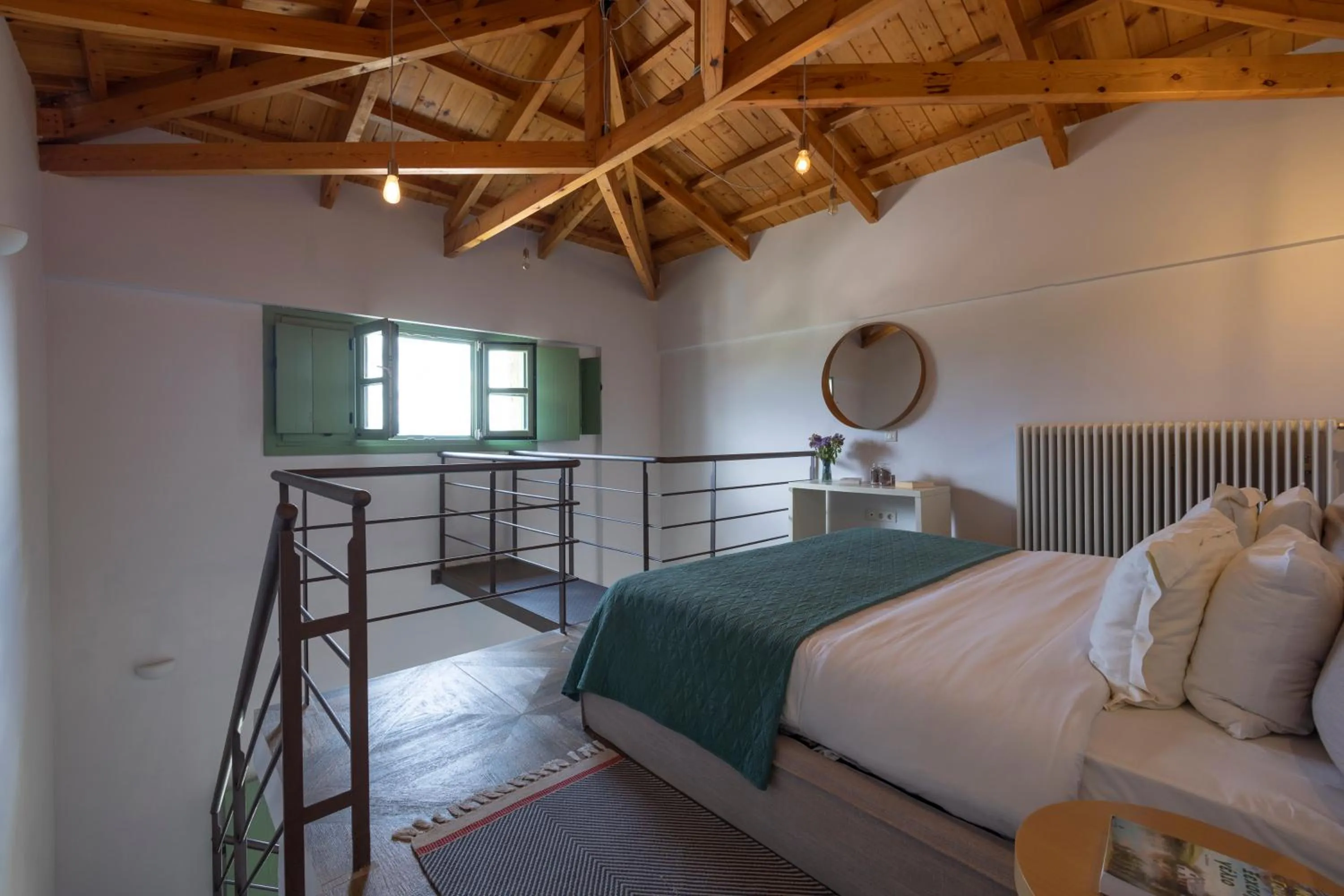 Bed in Foresta in Medias Mores