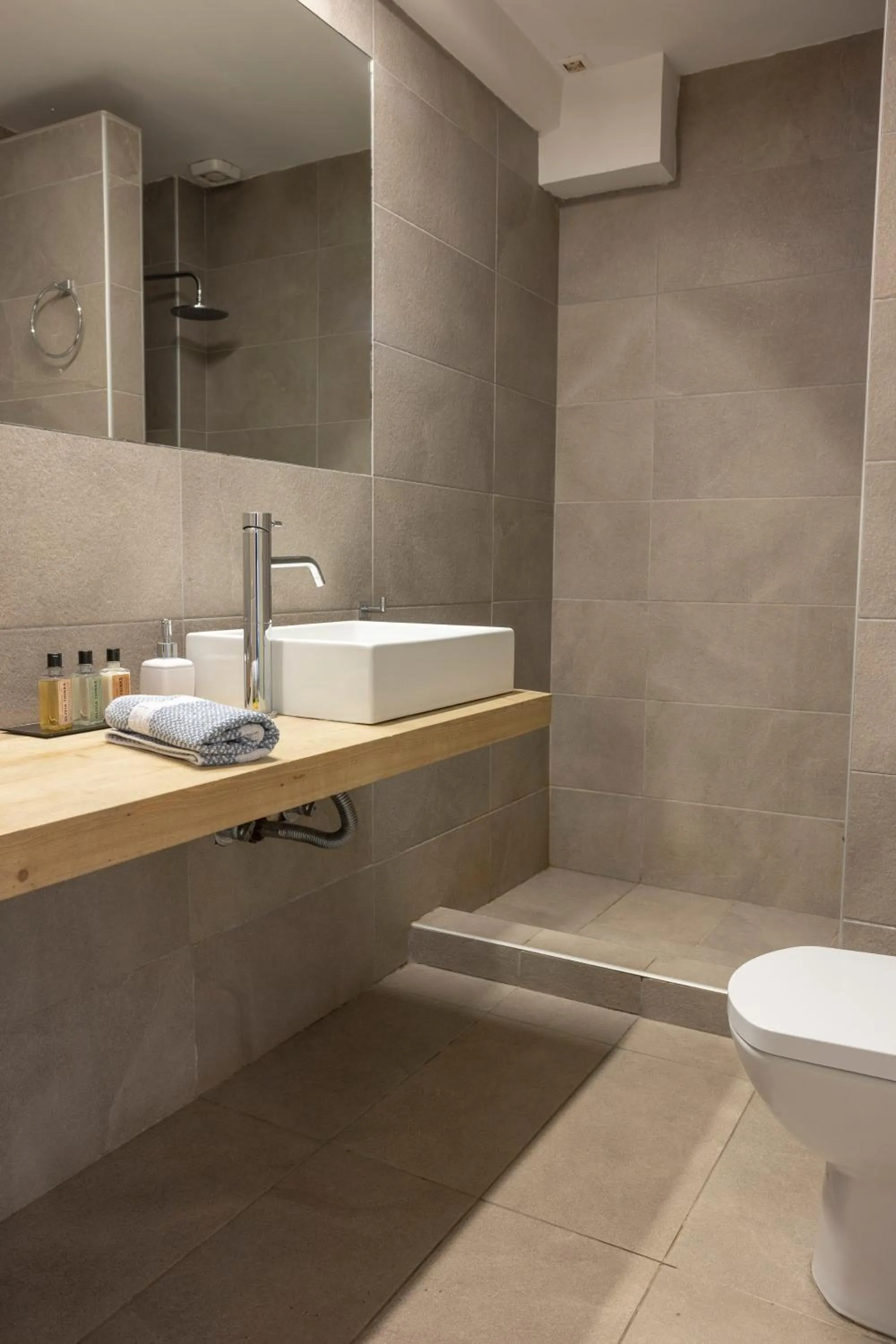 Bathroom in Foresta in Medias Mores