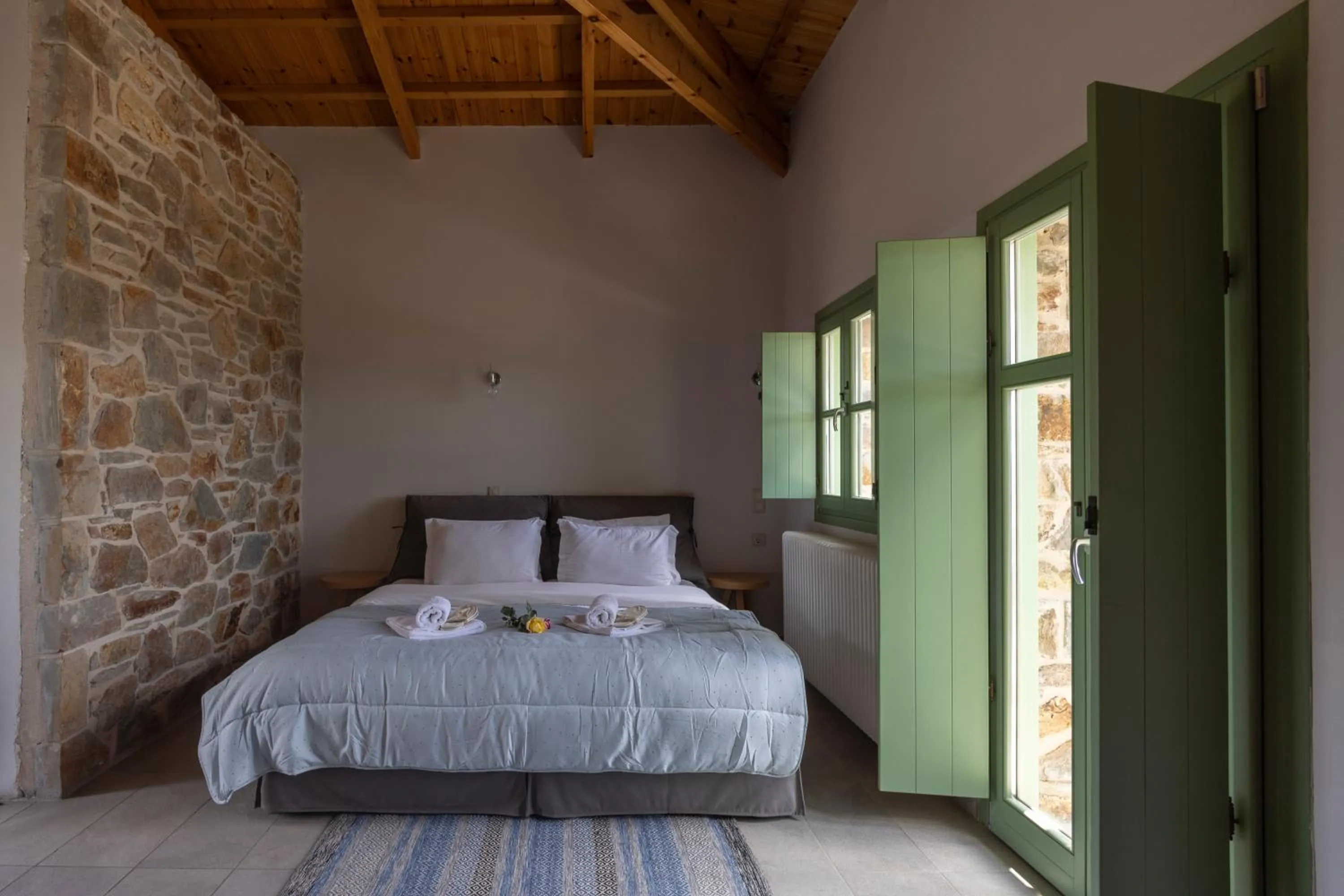 Bed in Foresta in Medias Mores