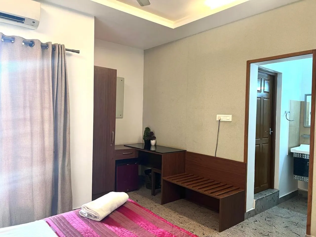 Bedroom, Bed in Fortkochi Beach Inn