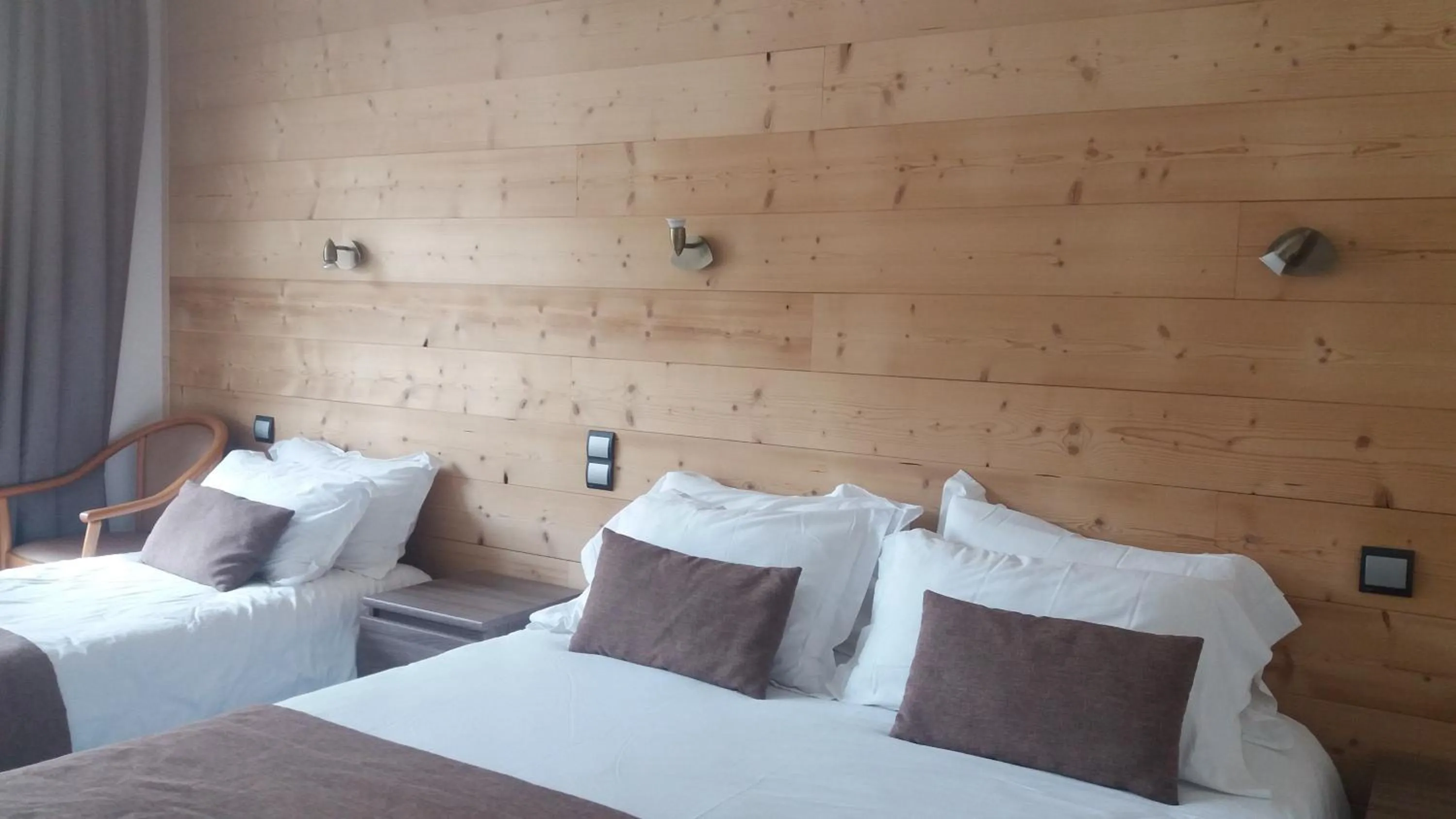 Bed in Aiguille Noire