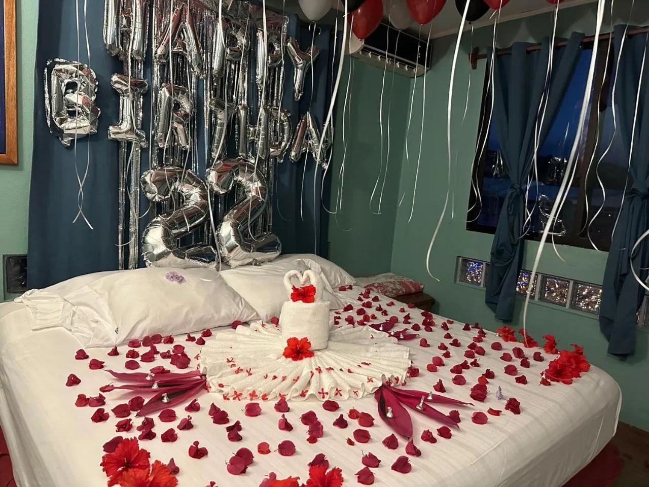 Photo of the whole room, Bed in Venus Hotel