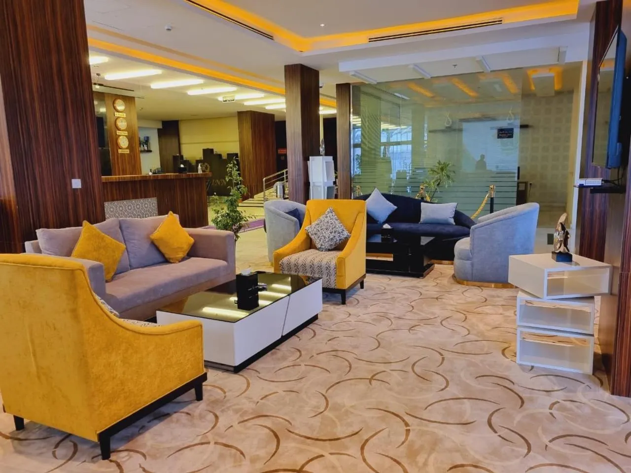 Lobby or reception in رؤوم ان للشقق الفندقية-Raoum Inn Hotel Apartments