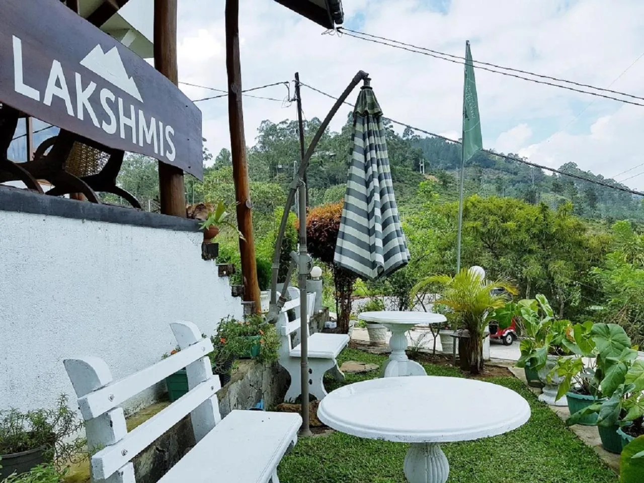 Garden in Lakshmis Hotel Ella