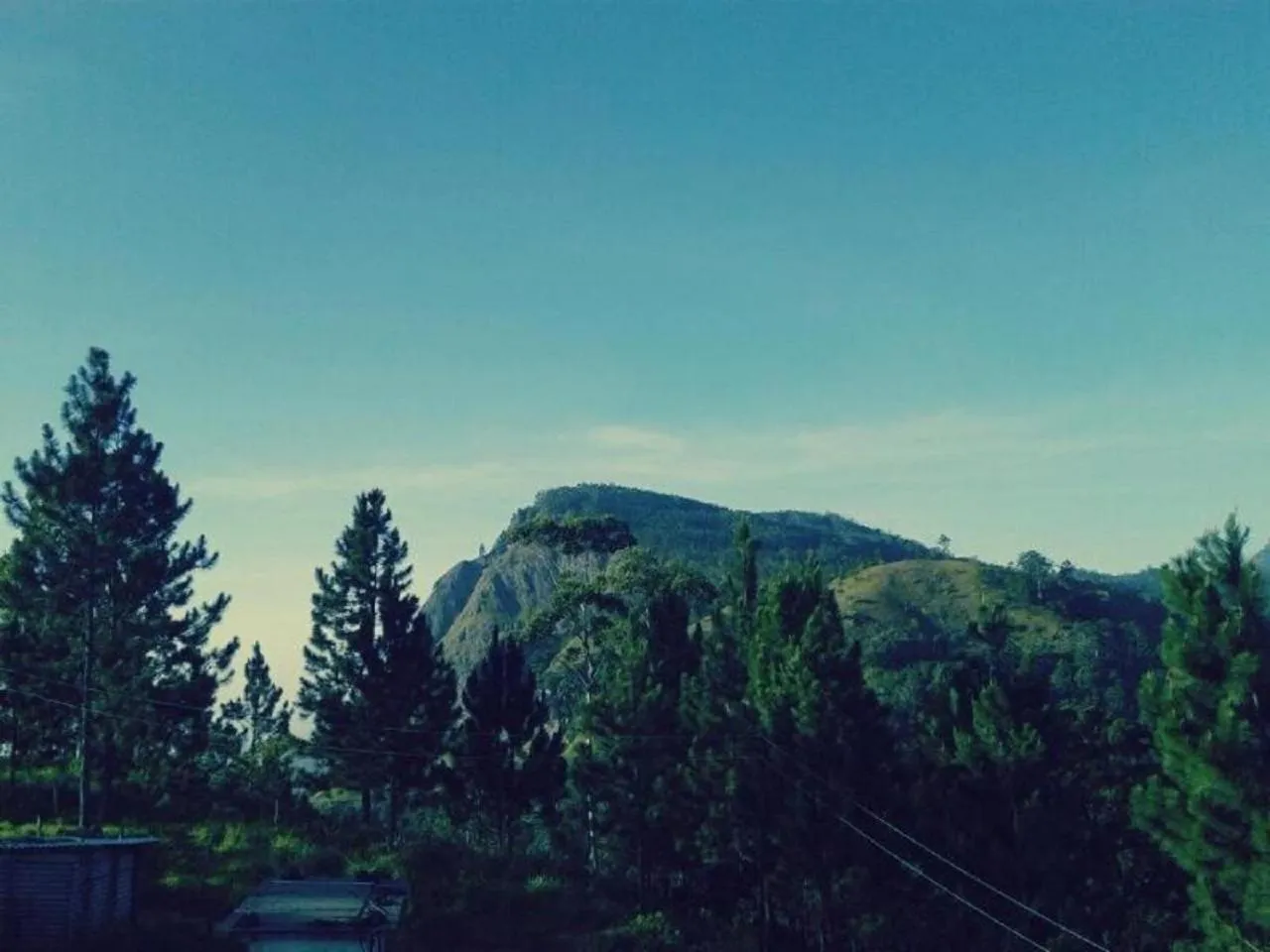 Mountain view in Lakshmis Hotel Ella