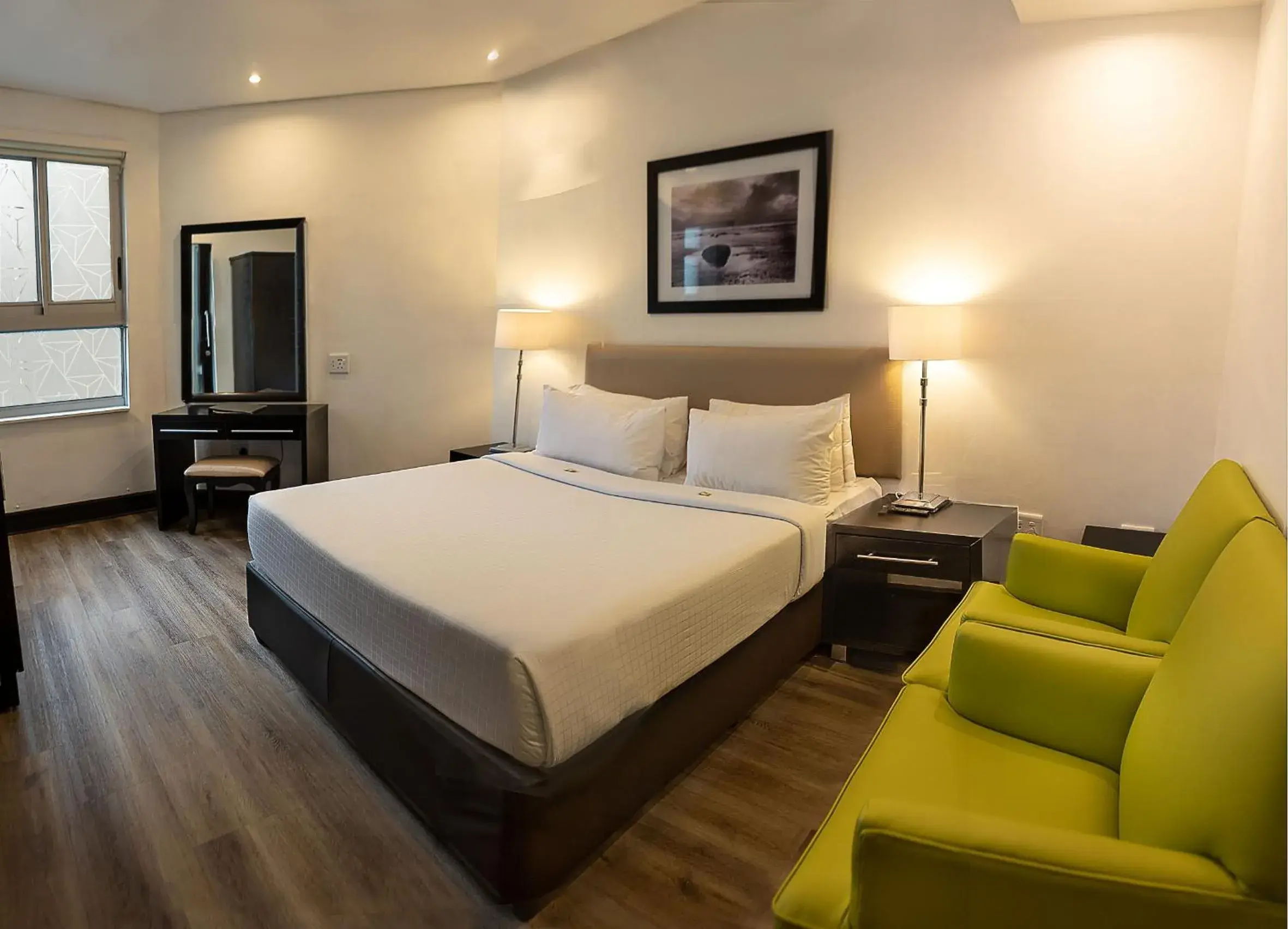 Queen Suite - single occupancy in Parade Hotel Queen Suite - single occupancy in Parade Hotel