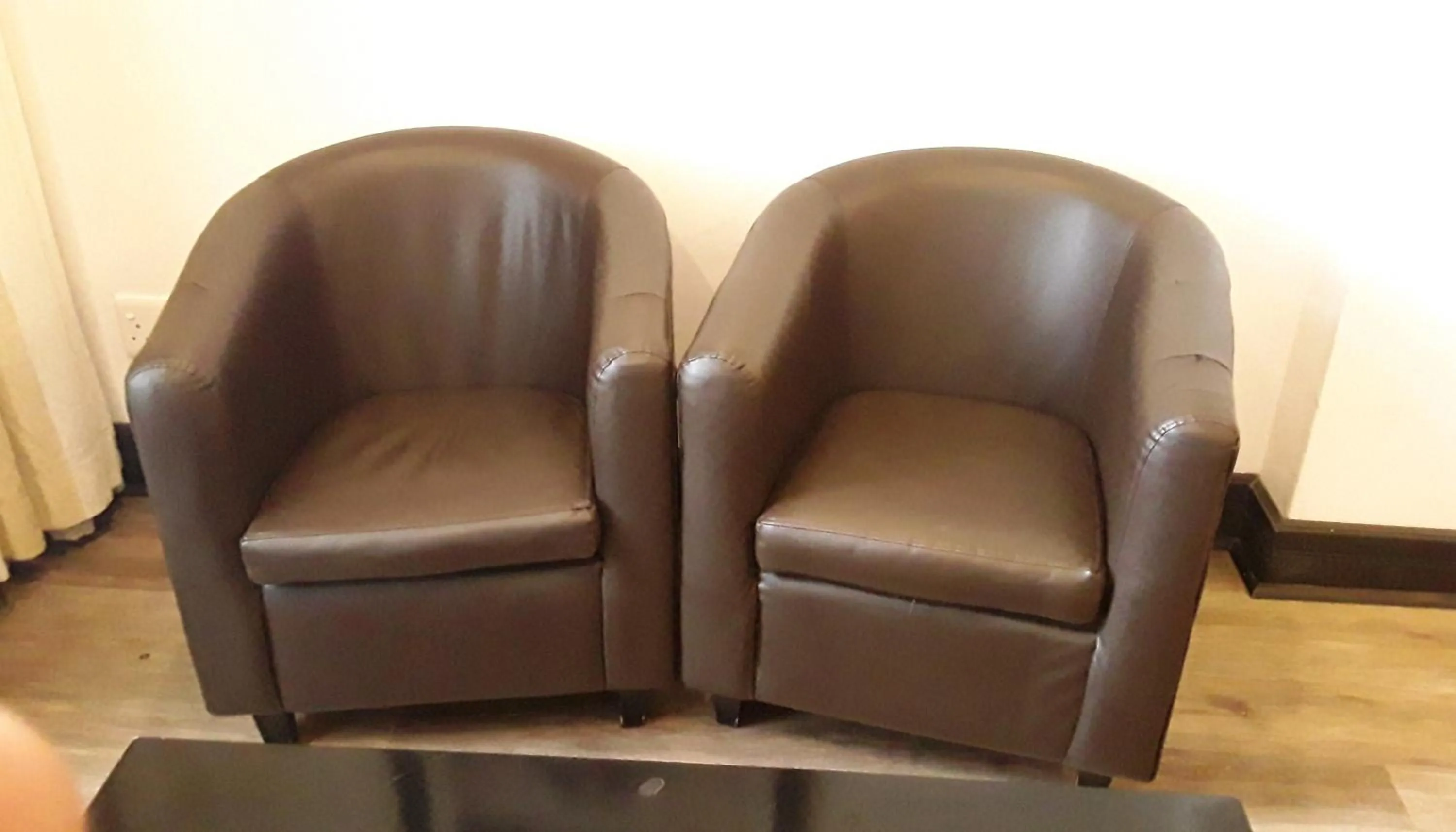 Seating area in Parade Hotel