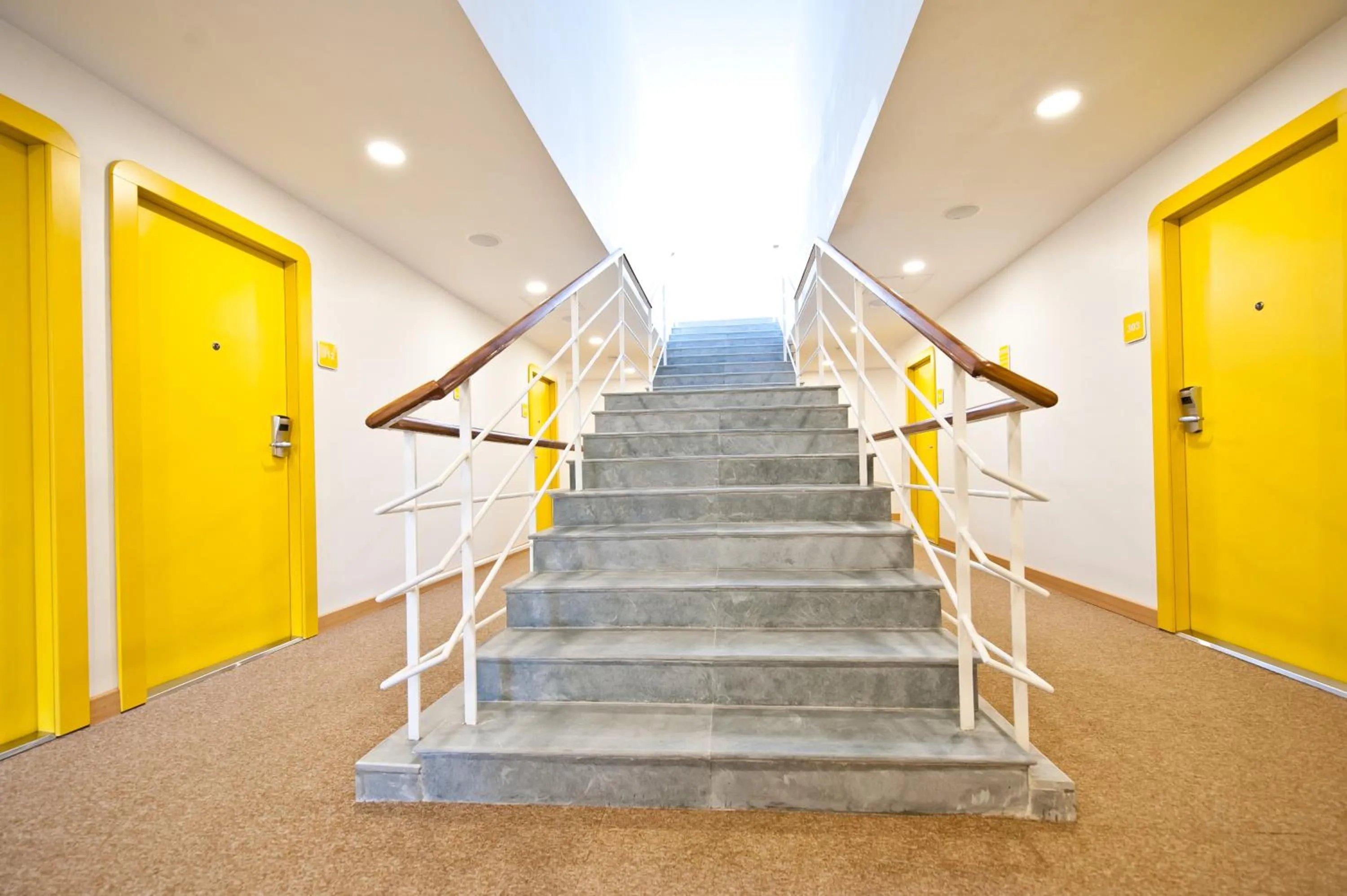 Area and facilities in bloomrooms @ Indiranagar