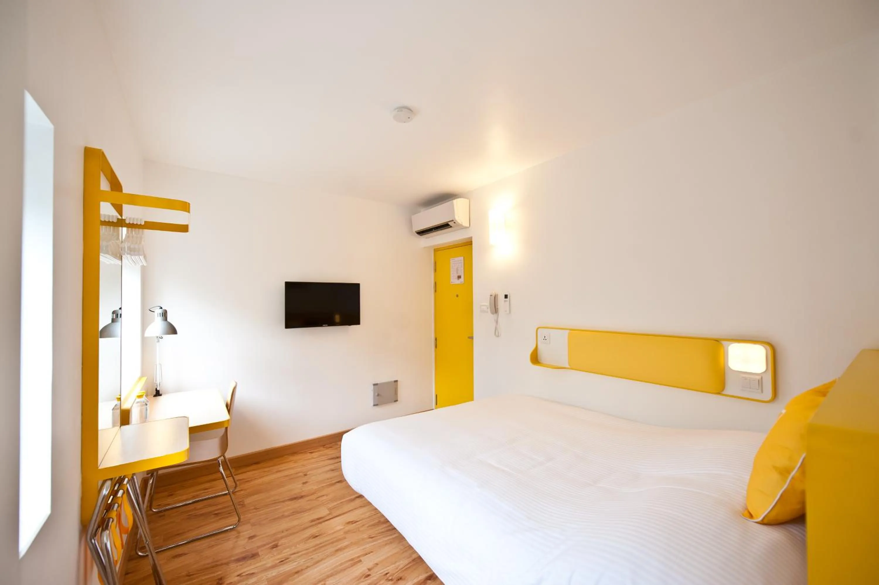 Bed in bloomrooms @ Indiranagar