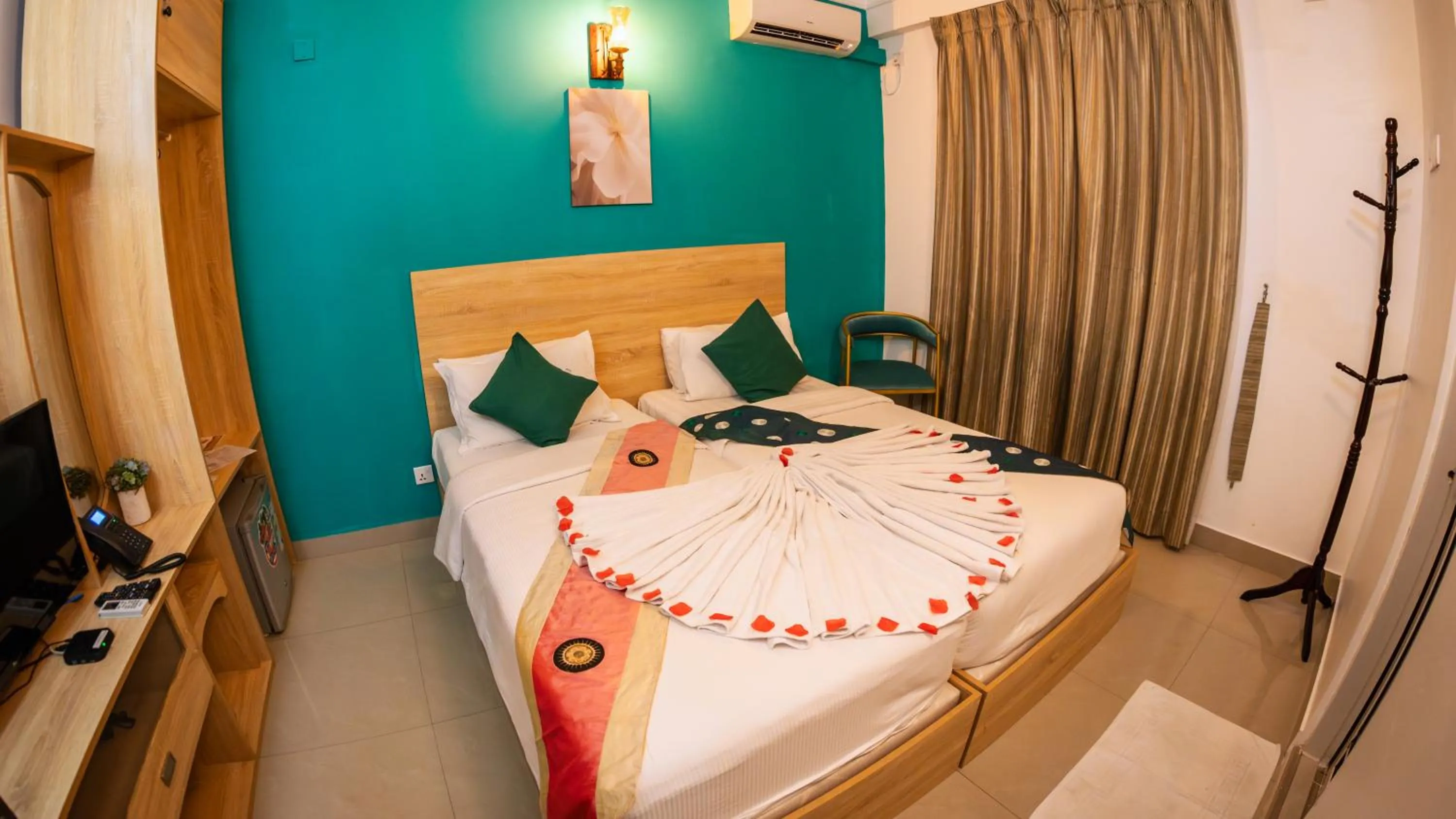 Property building, Bed in Vilu Rest