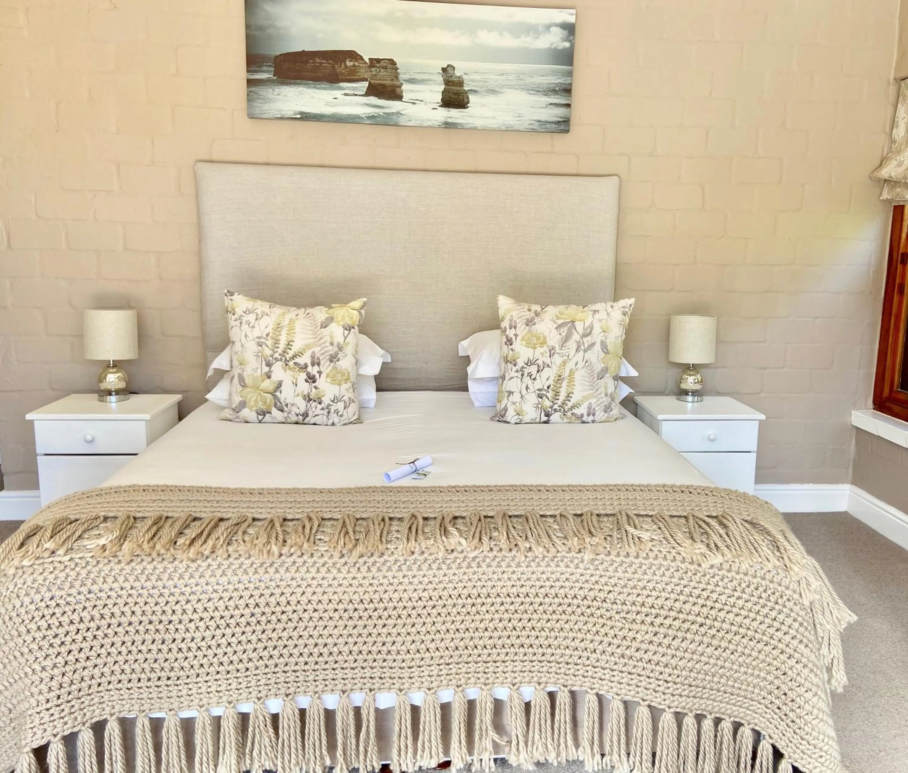 Photo of the whole room, Bed in Summit Place Guesthouse