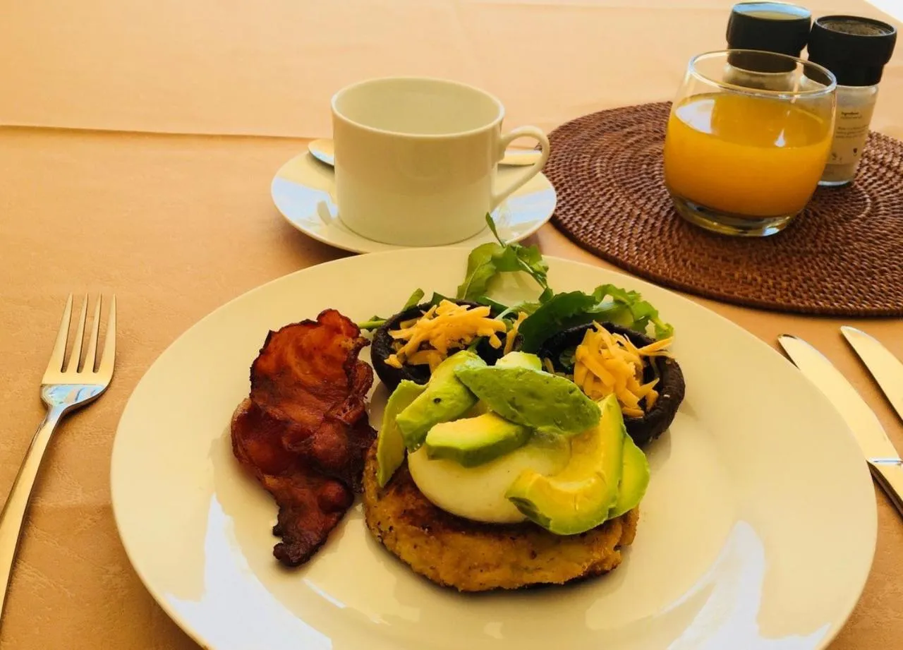 Breakfast in Summit Place Guesthouse