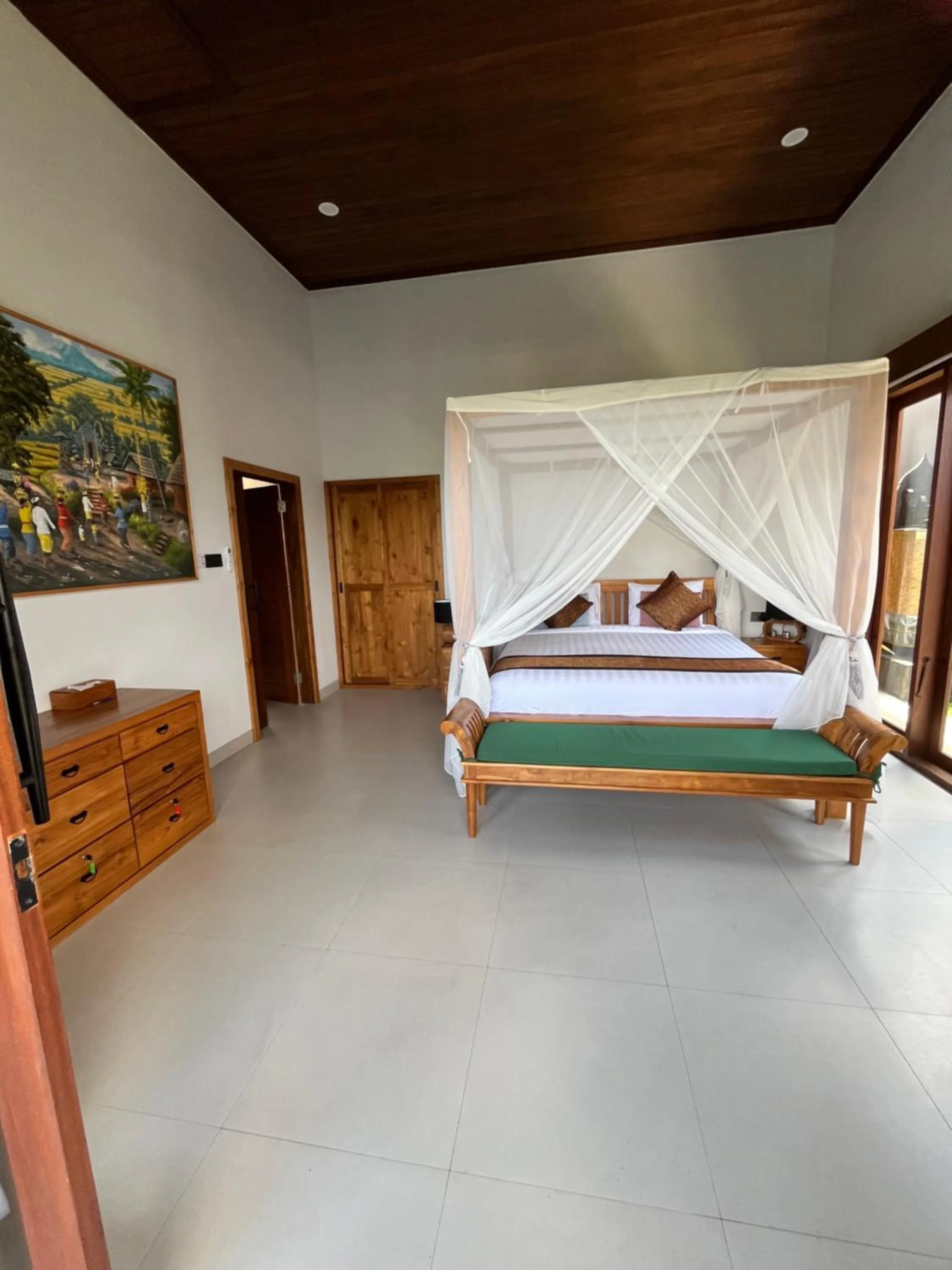 Bed in Uma Padi Villa