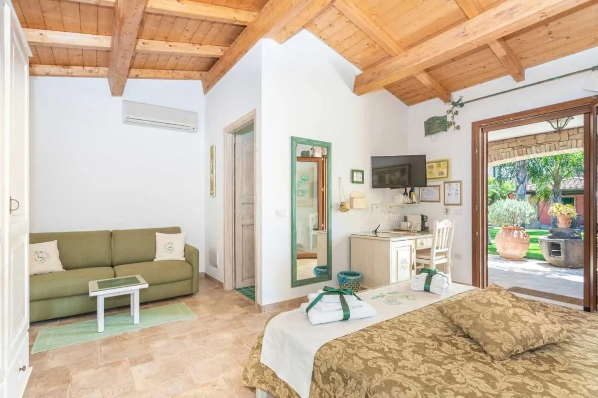 Bed in Villa Flumini