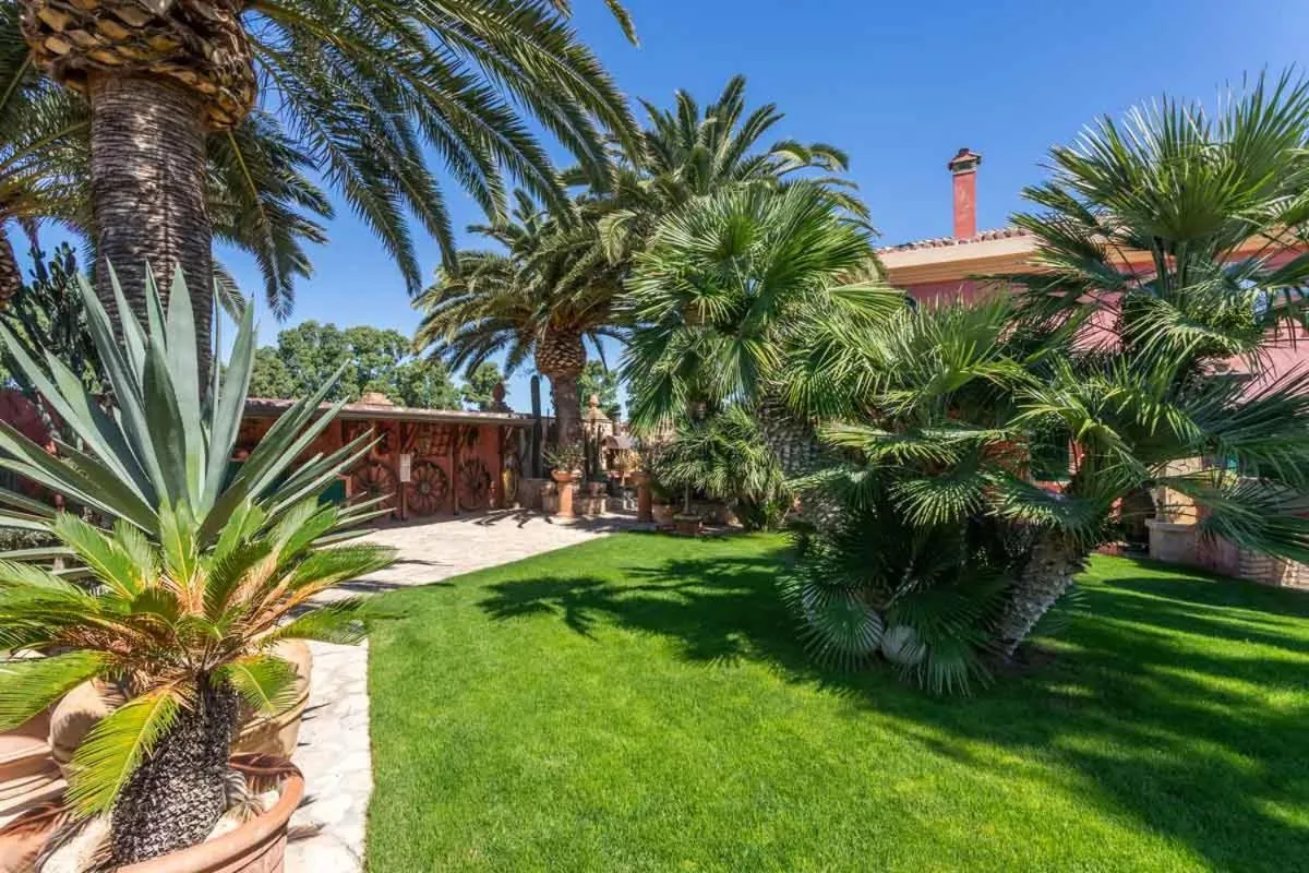 Property building in Villa Flumini