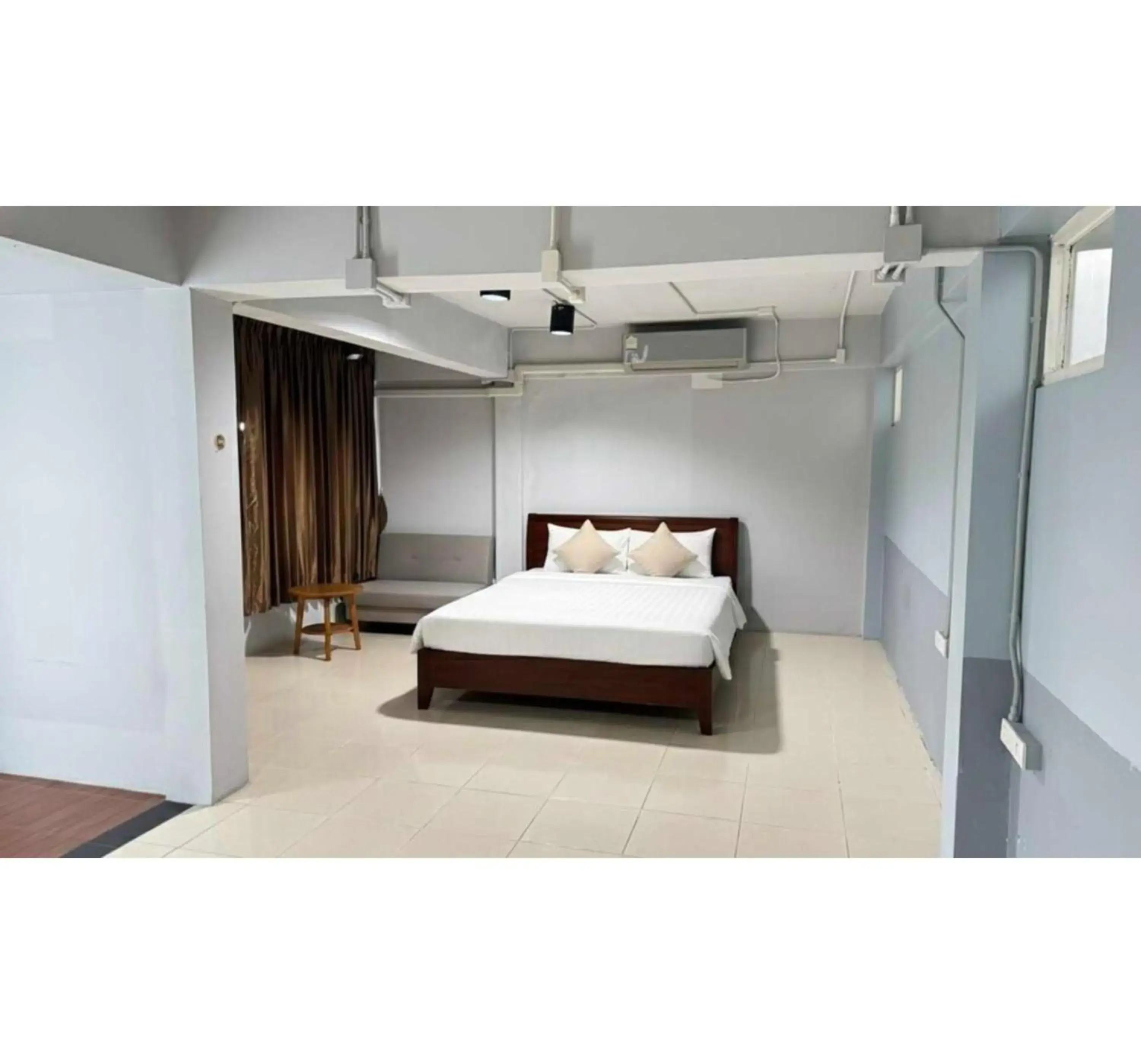 Deluxe Double Room in Collection O Mahidol Road Deluxe Double Room in Collection O Mahidol Road