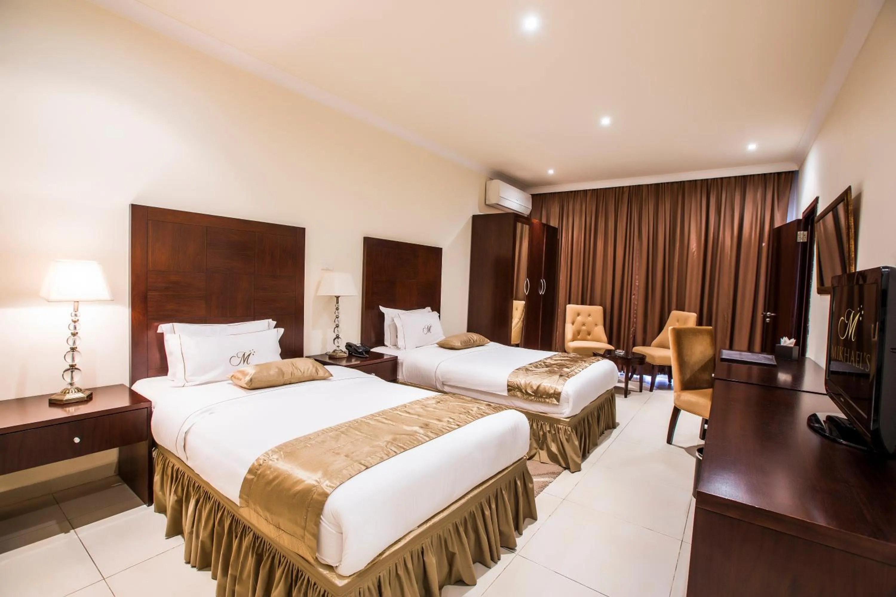 TV and multimedia, Bed in Mikhael's Hotel