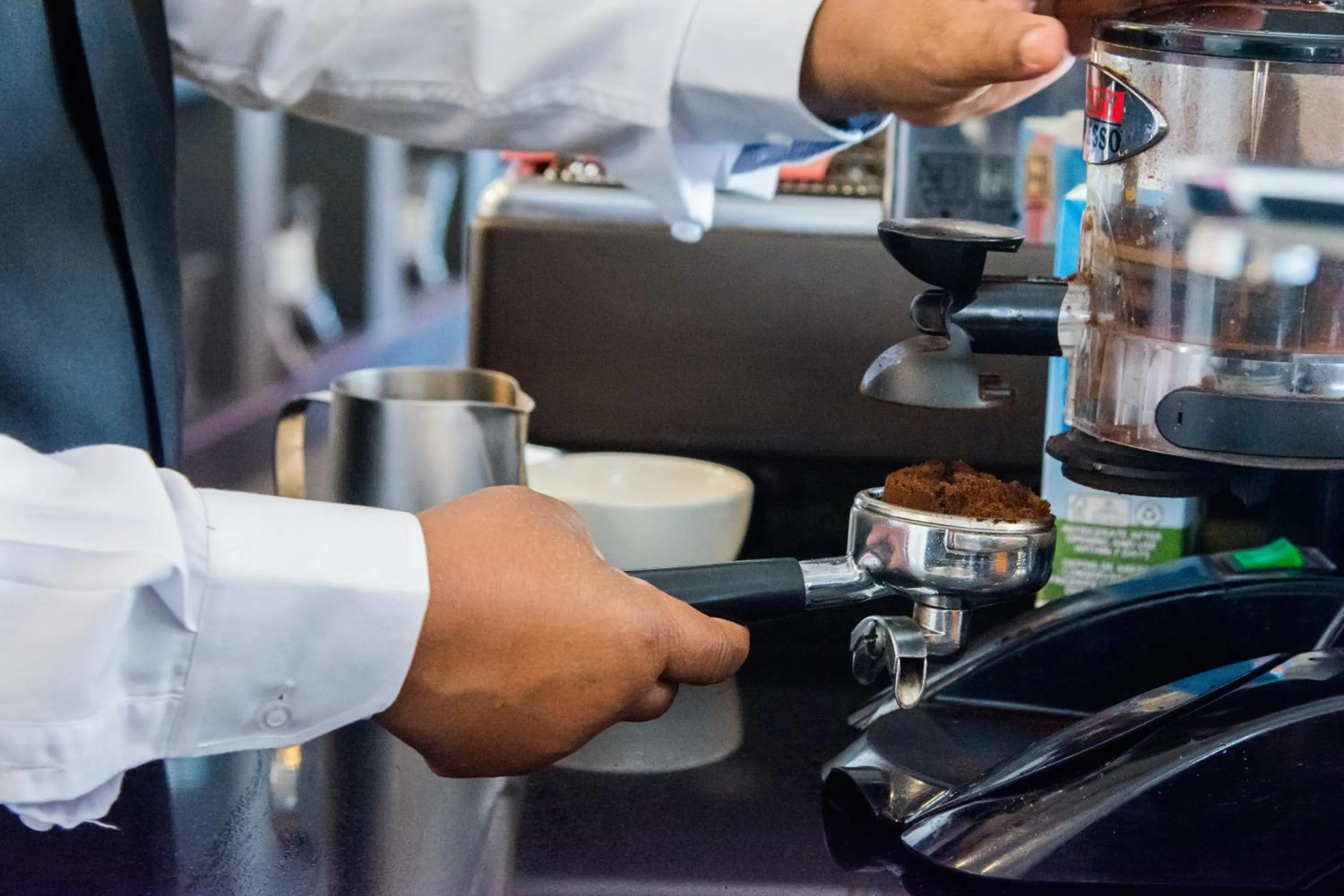 Restaurant/places to eat in Onomo Hotel Dar es Salaam