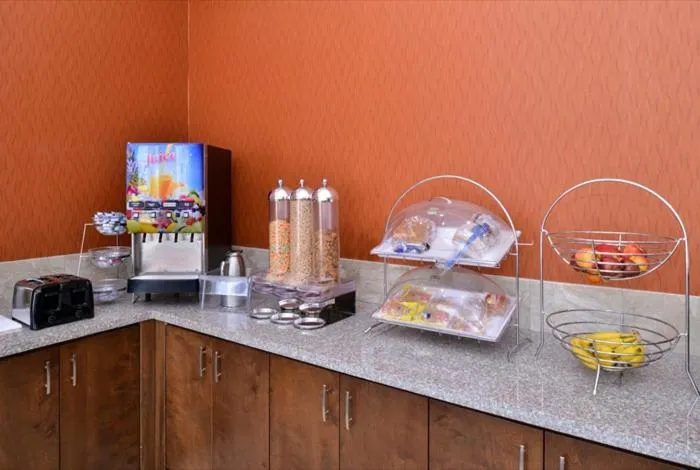 La Bonita Inn & Suites - Crane