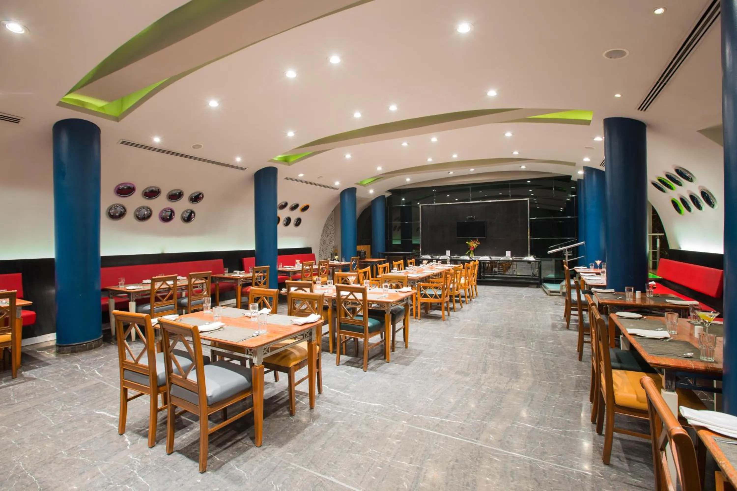 Restaurant/places to eat in Residency Club