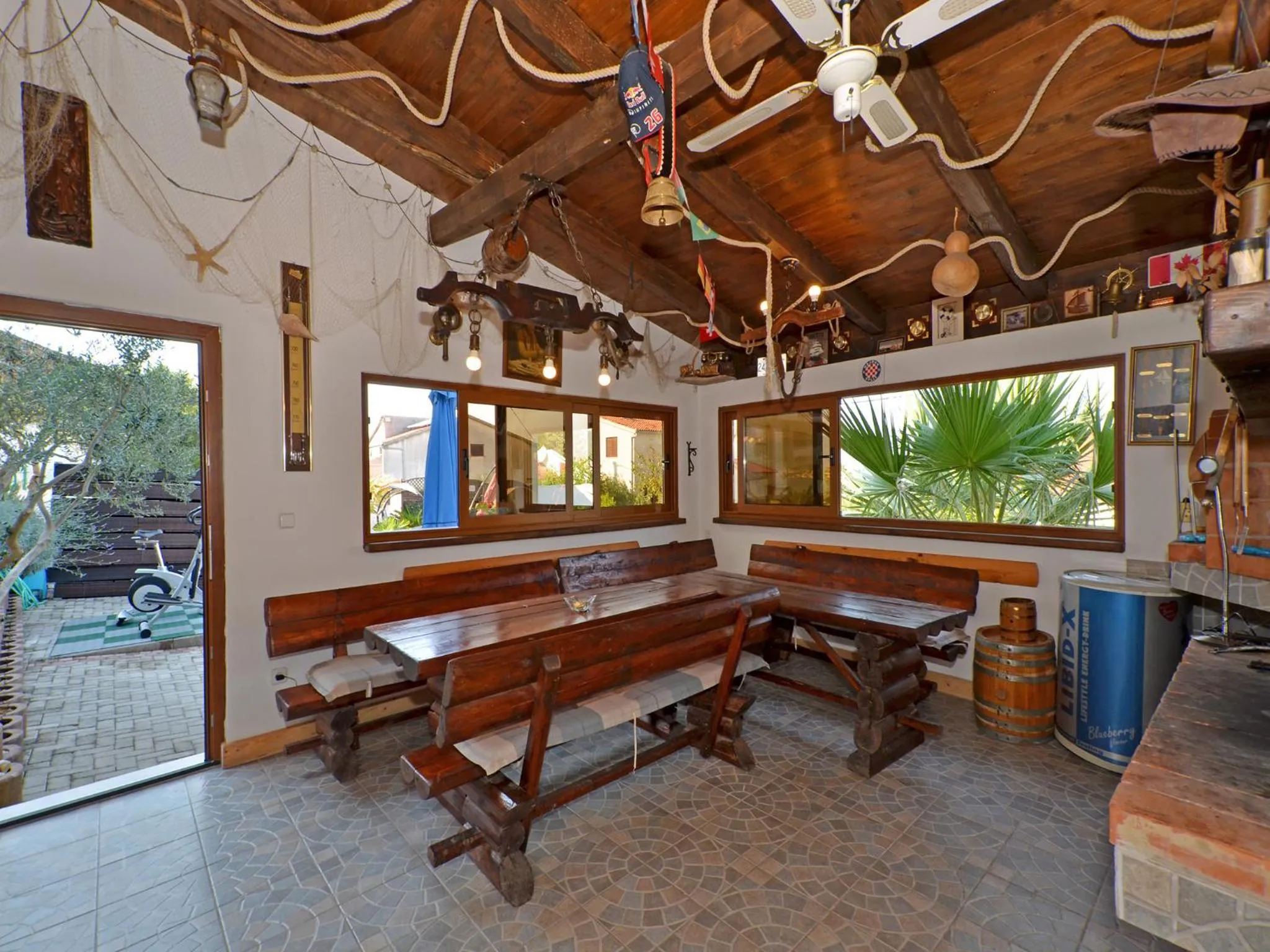 BBQ facilities in Apartments Silva with a view of sea