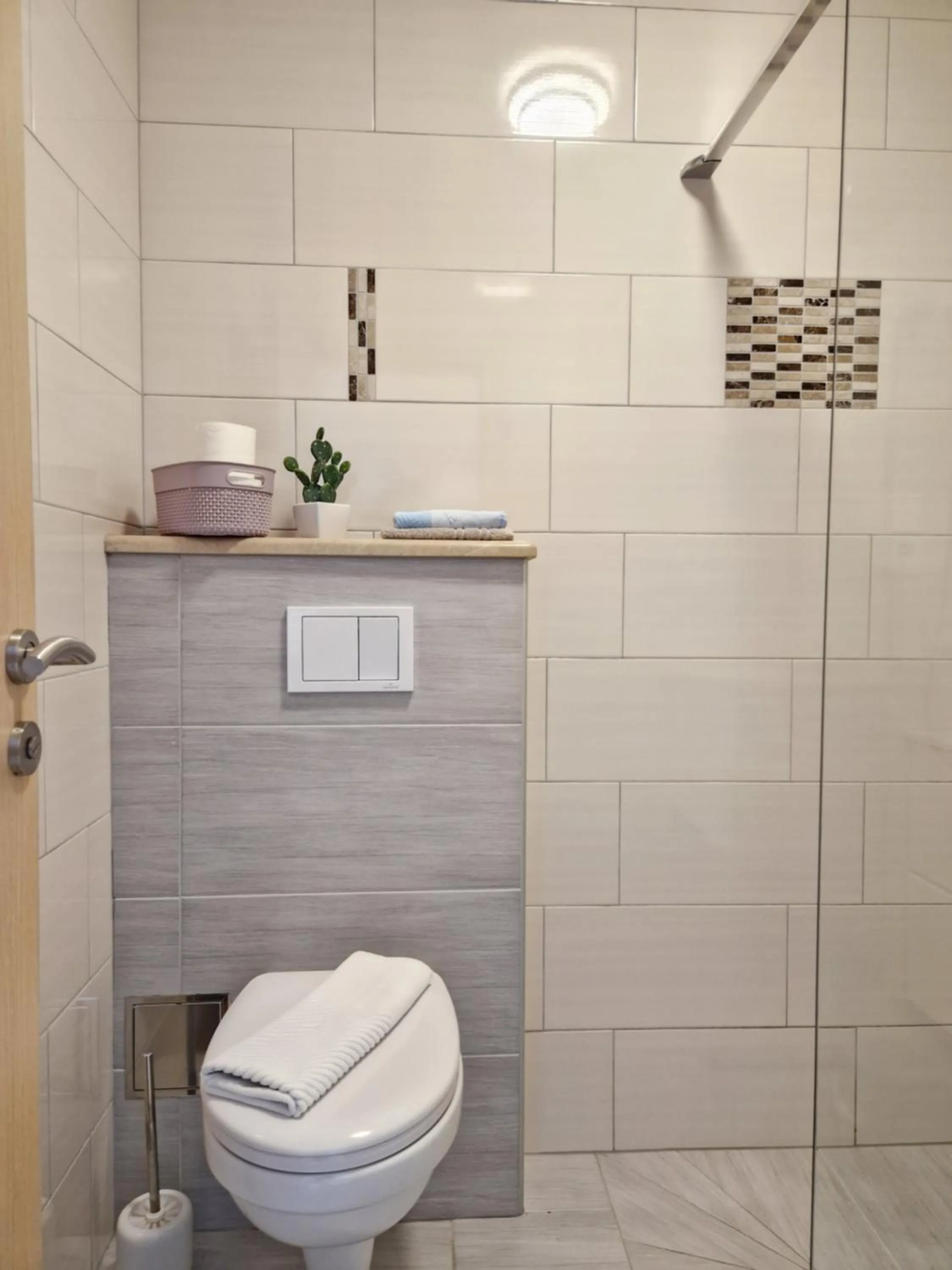 Apartments Silva with a view of sea