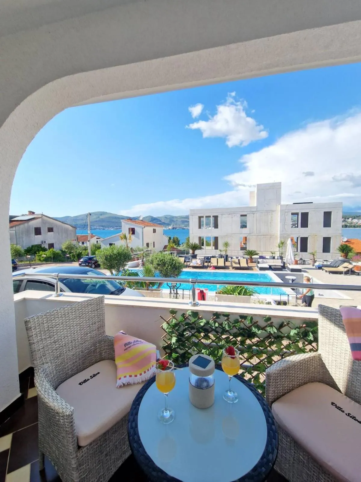 Apartments Silva with a view of sea