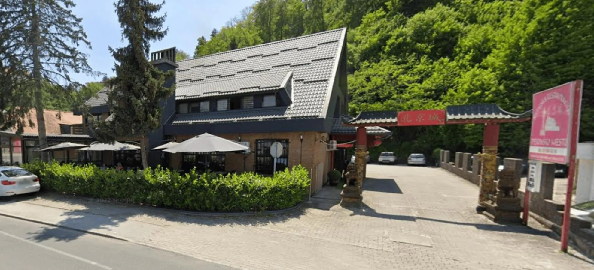 Property building in Motel Reich