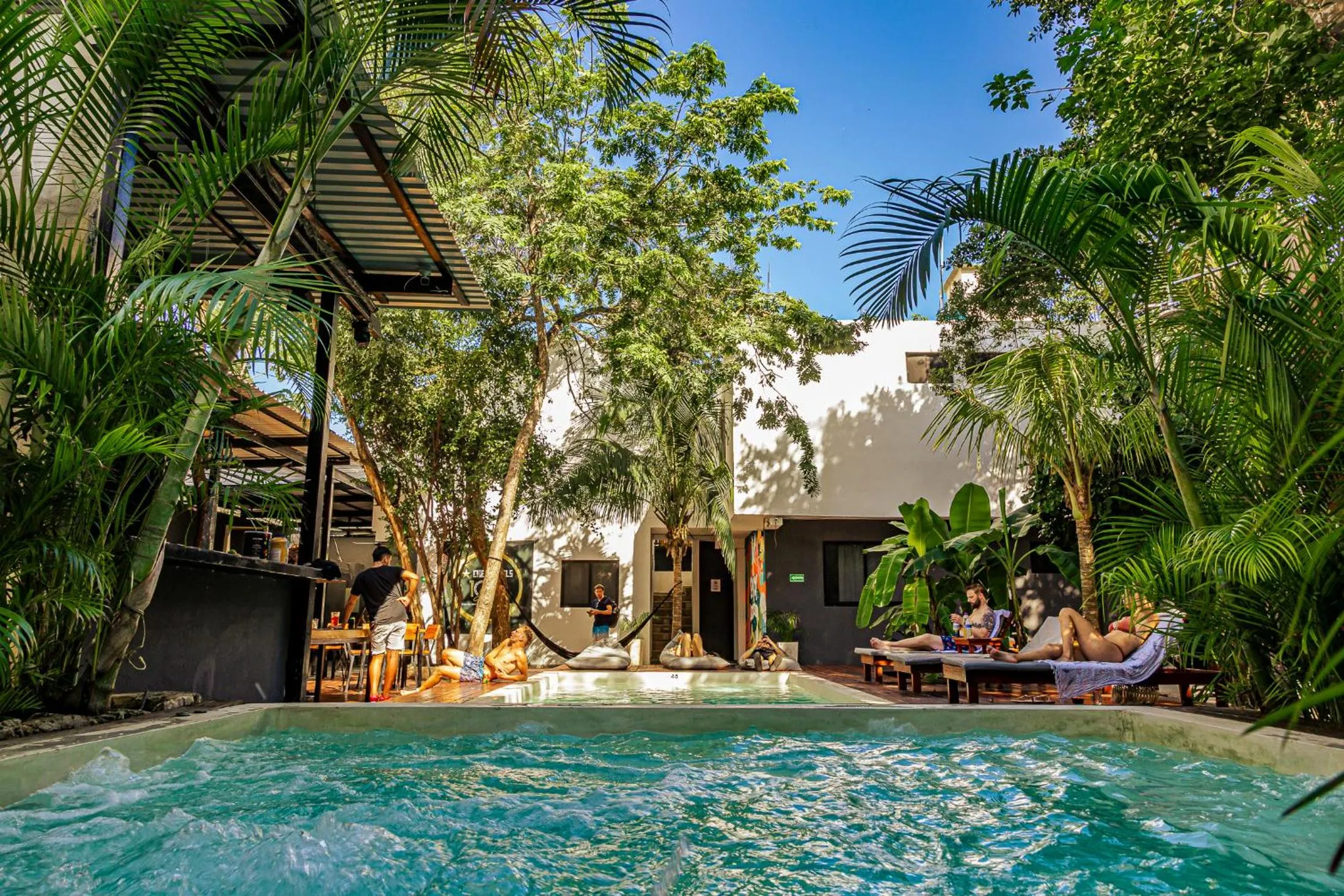 Property building in Che Tulum Hostel & Bar Adults Only