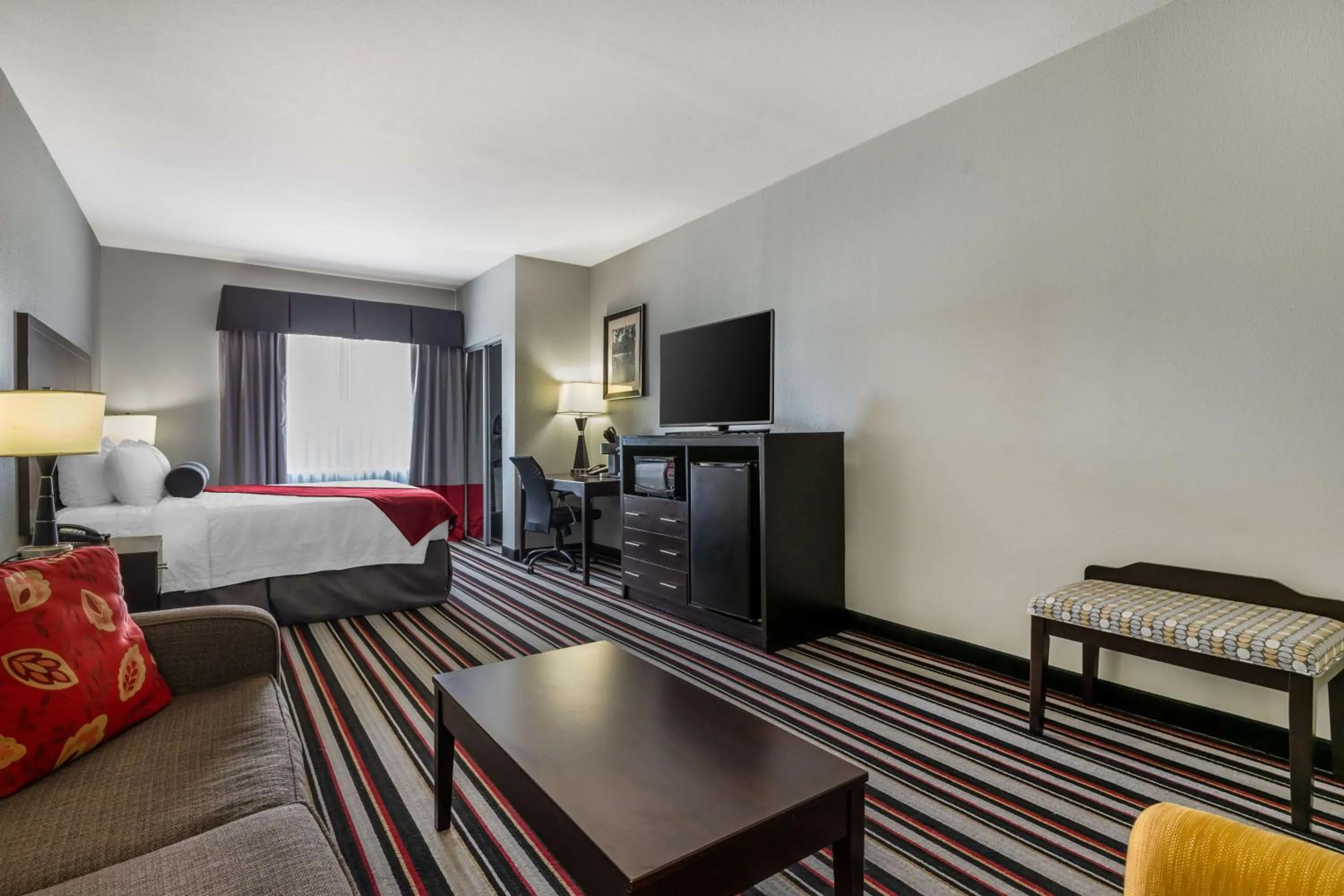 Bedroom, Bed in Best Western Plus Coweta's 1st Hotel