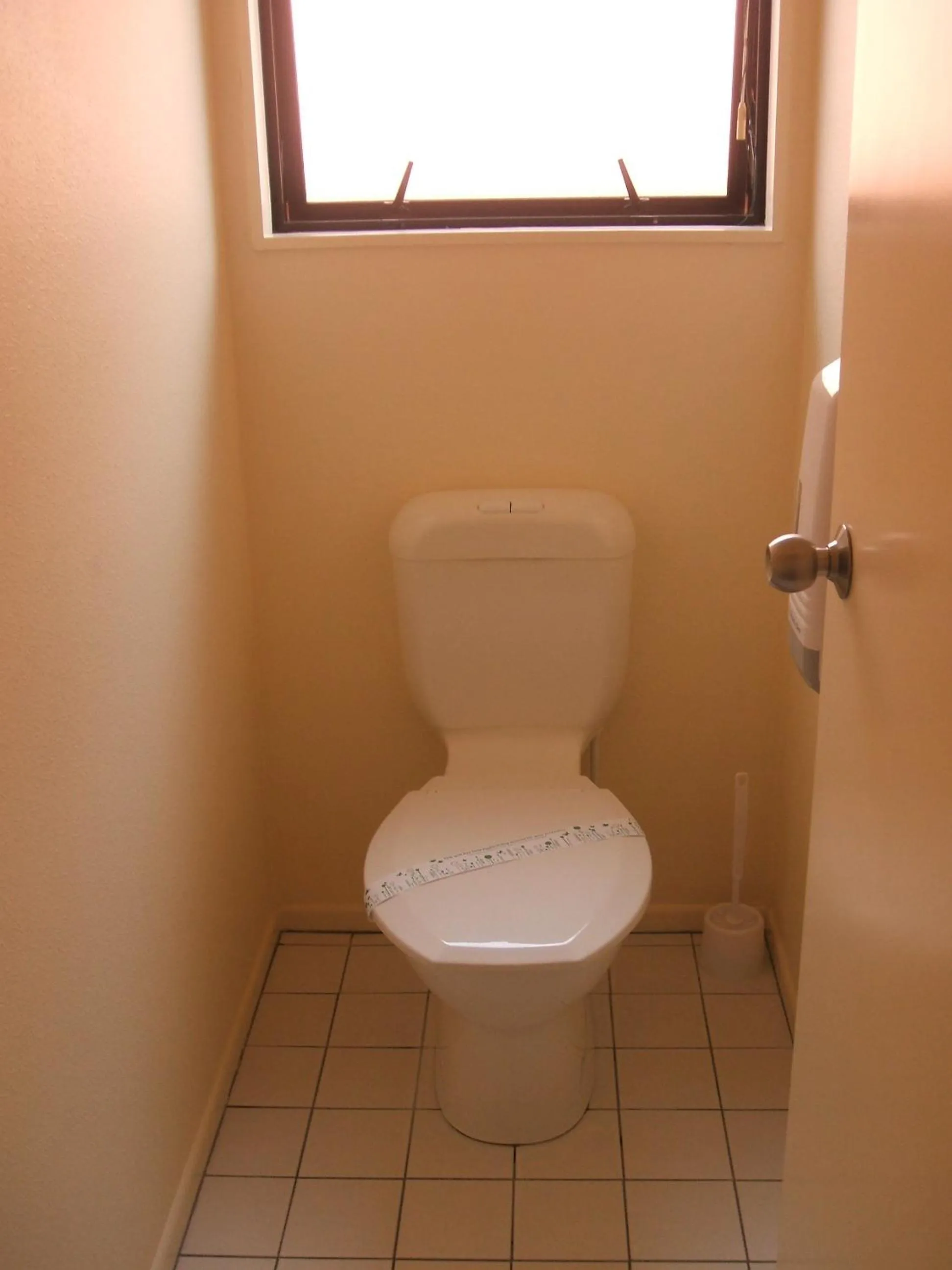 Bathroom in Pavilion Motel & Conference Centre