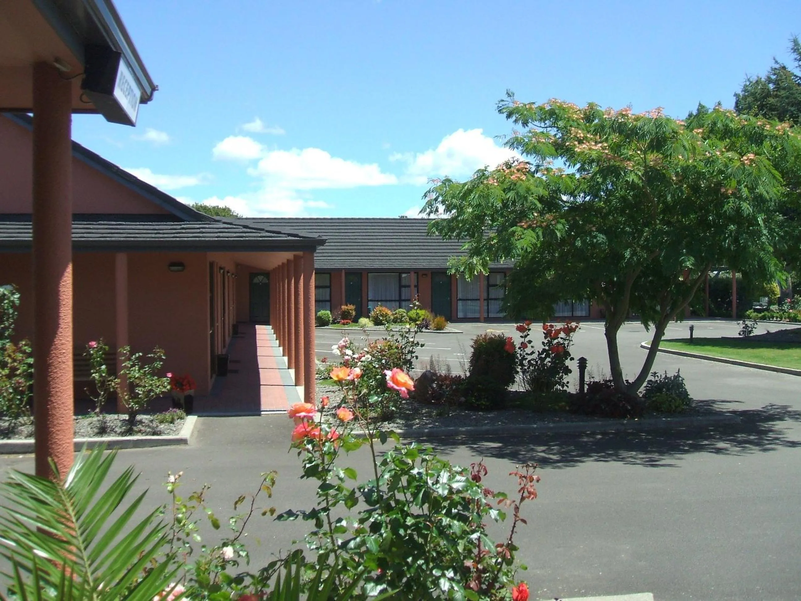 Property building in Pavilion Motel & Conference Centre