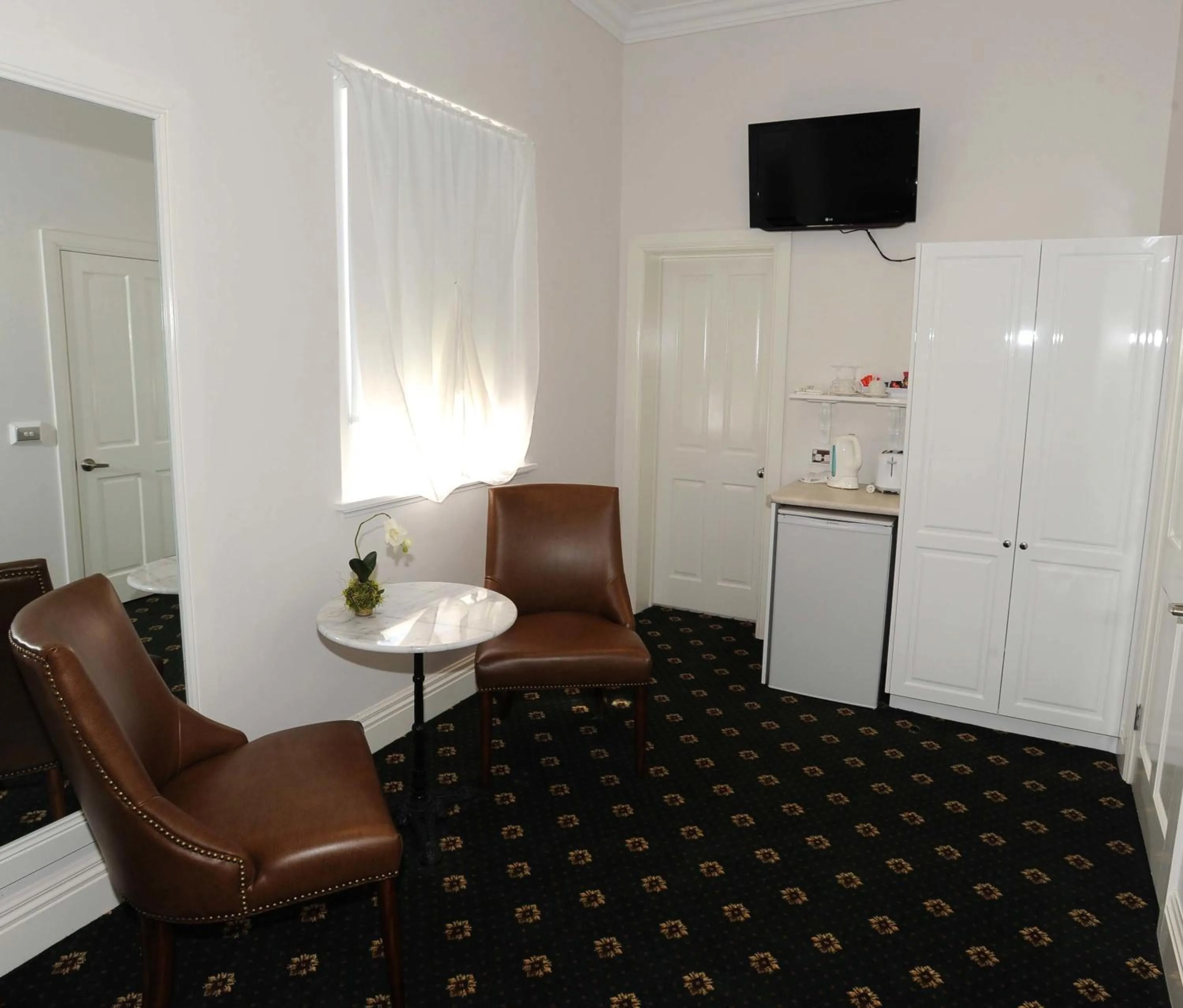 Bedroom in The Yarrawonga Hotel