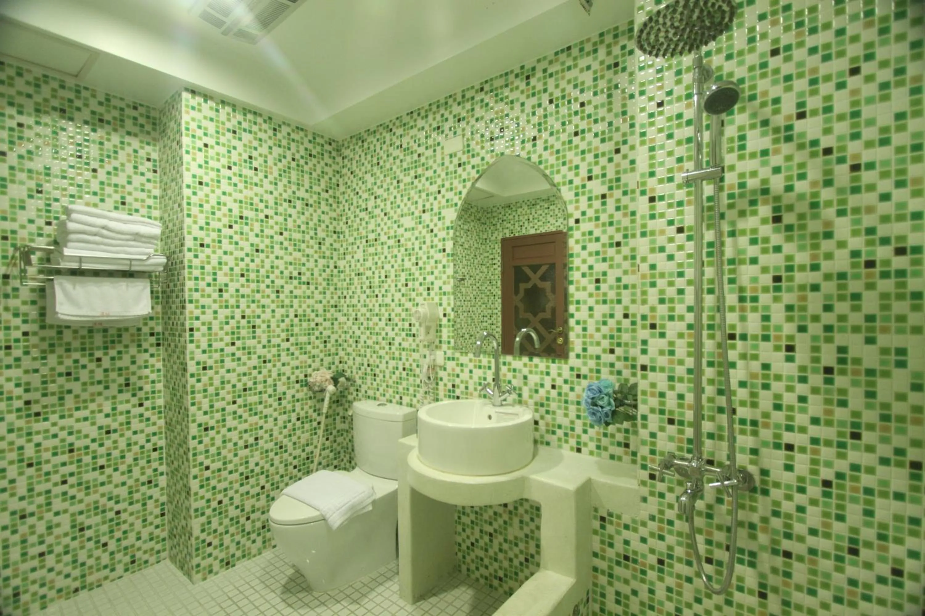 Bathroom in Moroccan Holiday Suite